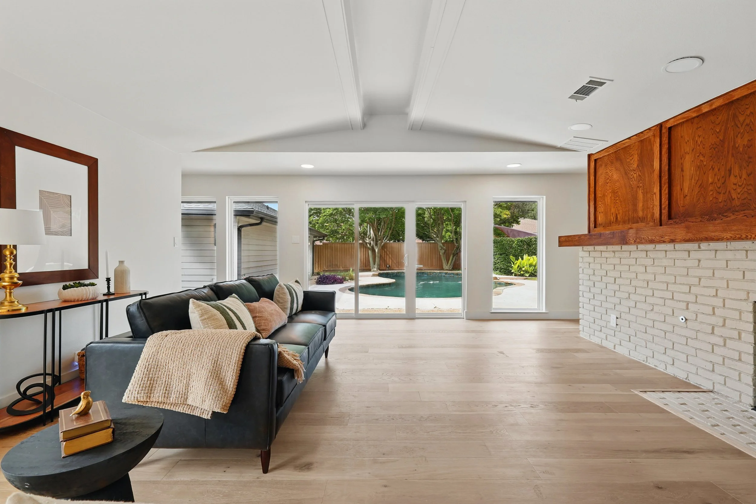 04-7601 Pennyburn Dr Final13.jpg