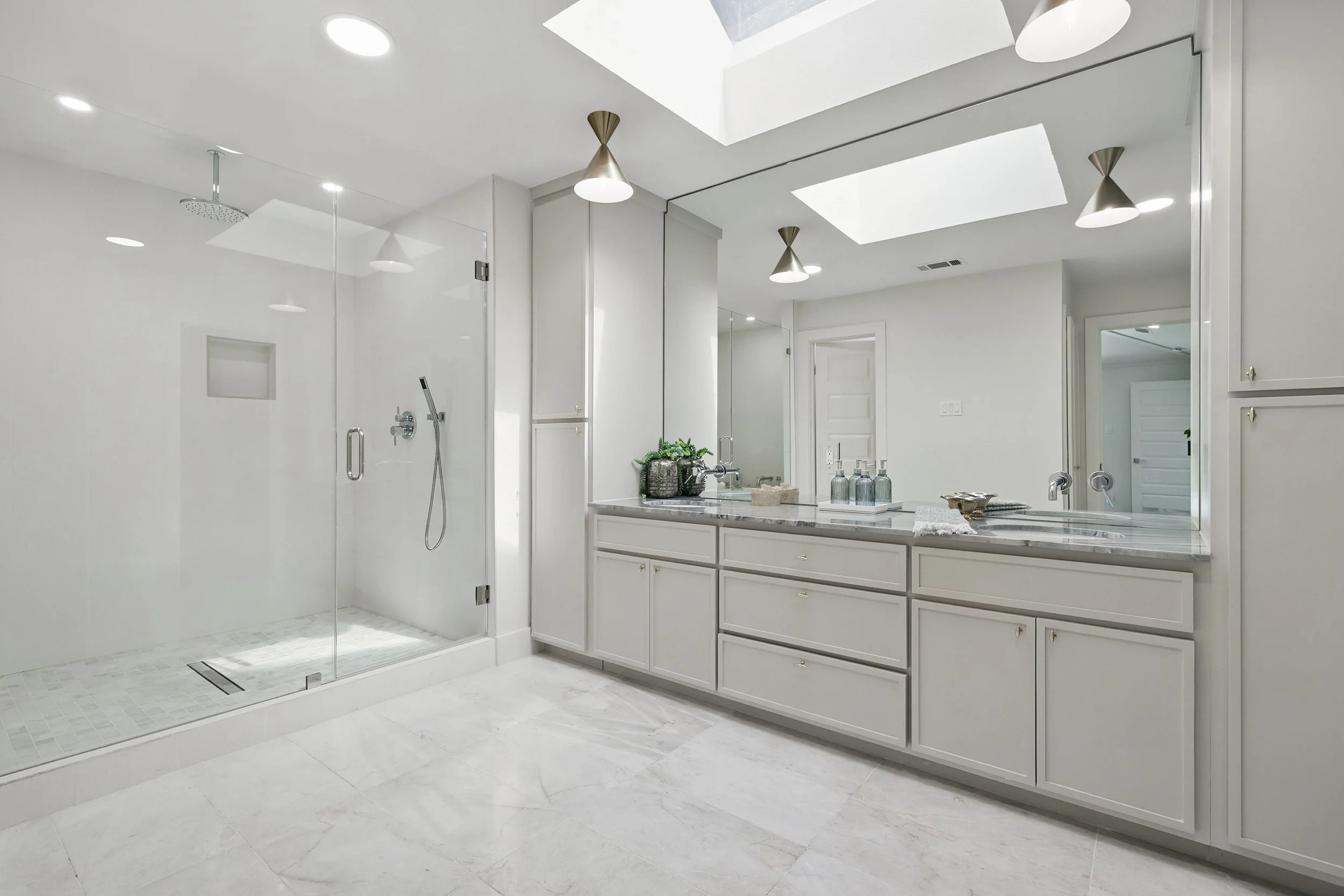 09-7601 Pennyburn Dr Final43.jpg