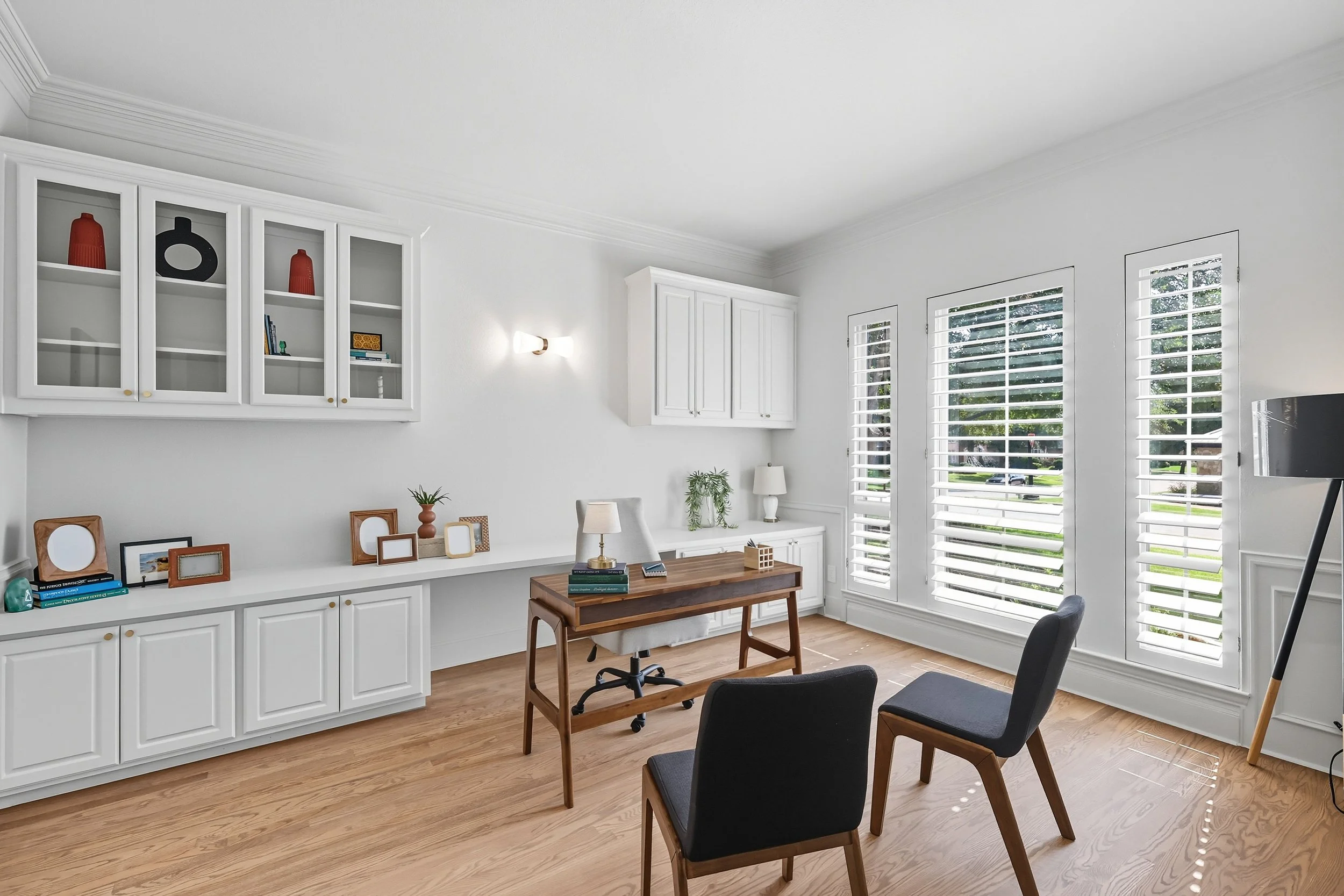 03-310 Lakeside Ct FINAL-6.jpg