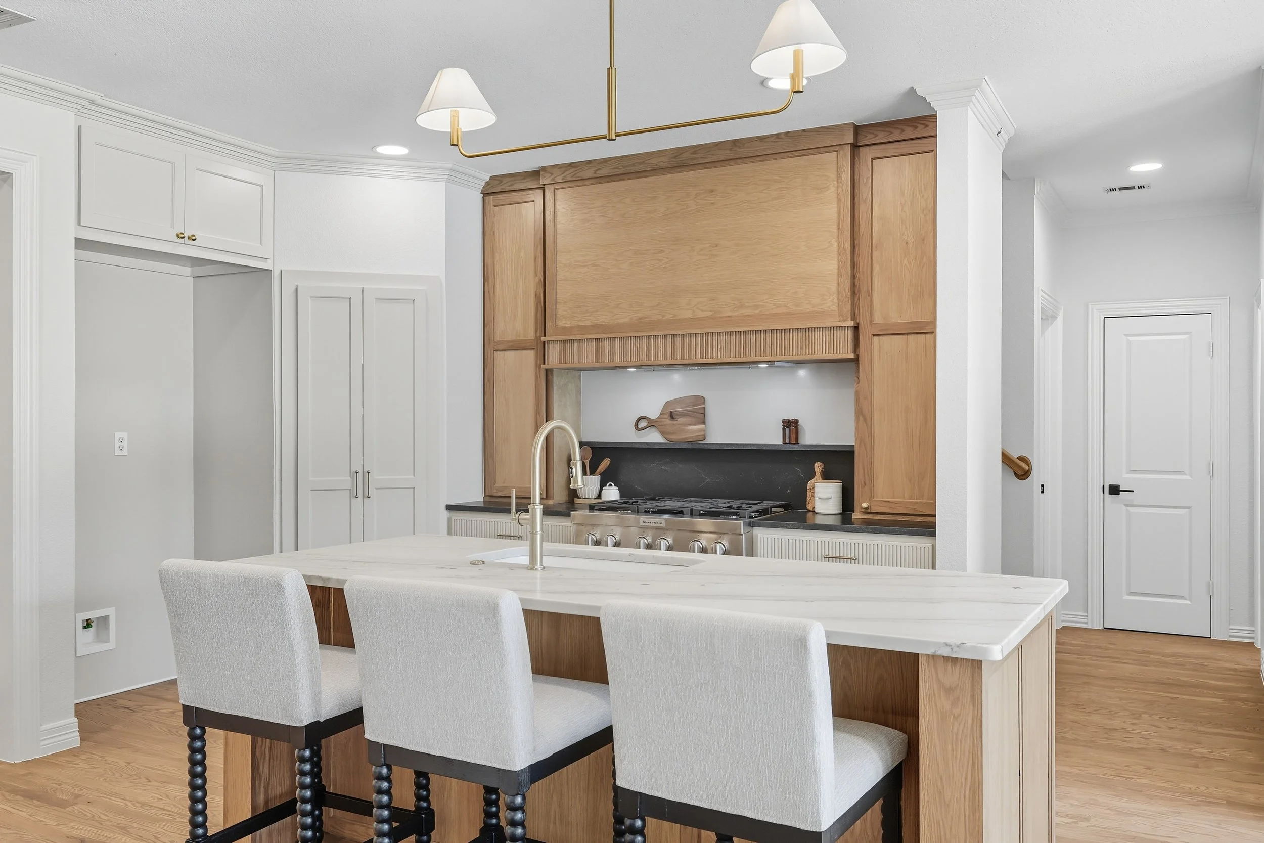 07-310 Lakeside Ct FINAL-18.jpg