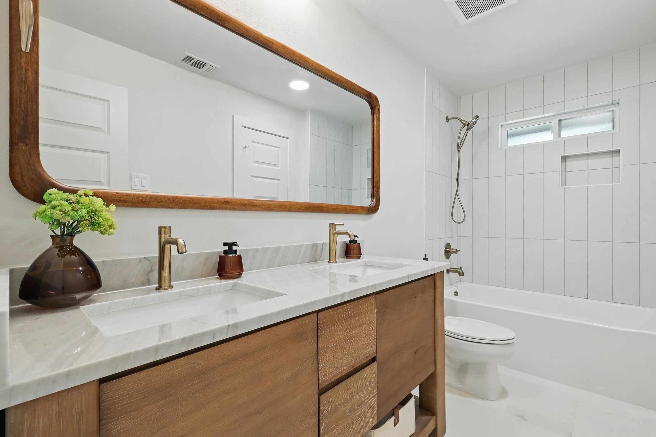 11-7601 Pennyburn Dr Final55.jpg