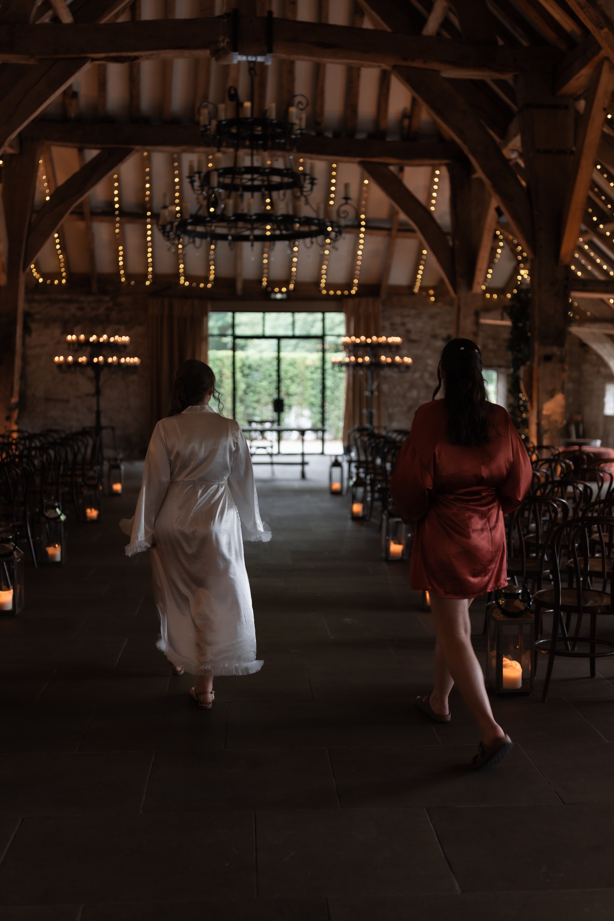 L&J Yorkshire documentary wedding photography & videography. Yorkshire weddings - The Tithe Barn. Naturally beautiful with a fine art flair.