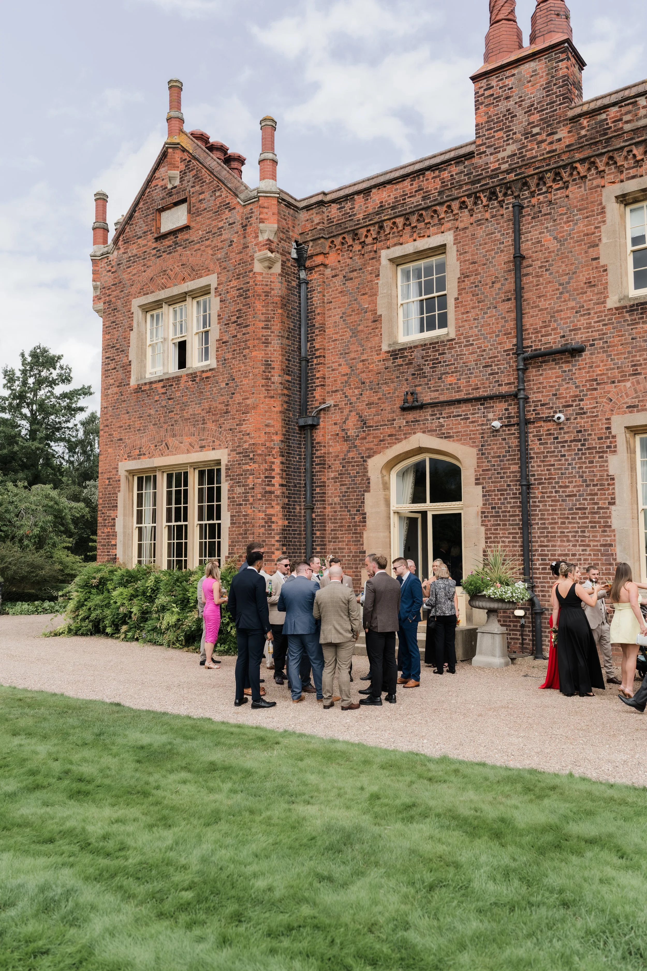 Hodsock Priory wedding photography showing the gardens and grounds