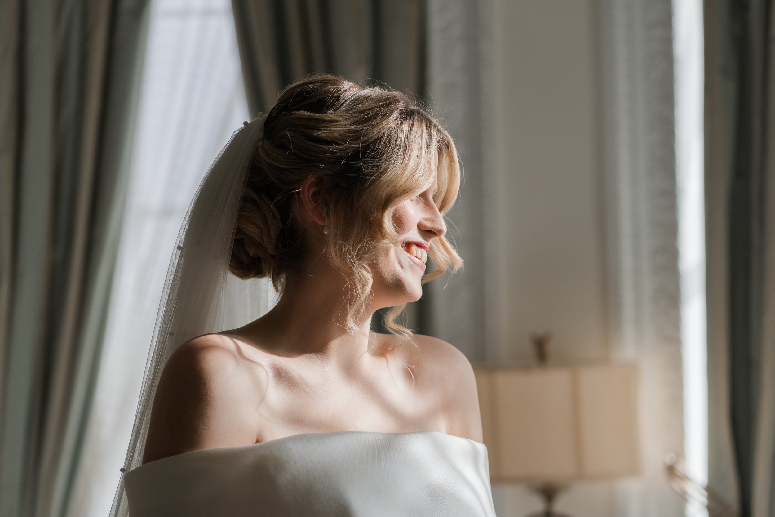 L&J Wedding Photography & Videography. Documentary UK Weddings - Old Palace Chester. Bride. Naturally beautiful with a fine art flair.