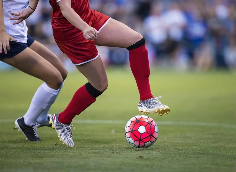 Action of dribbling only legs.jpg