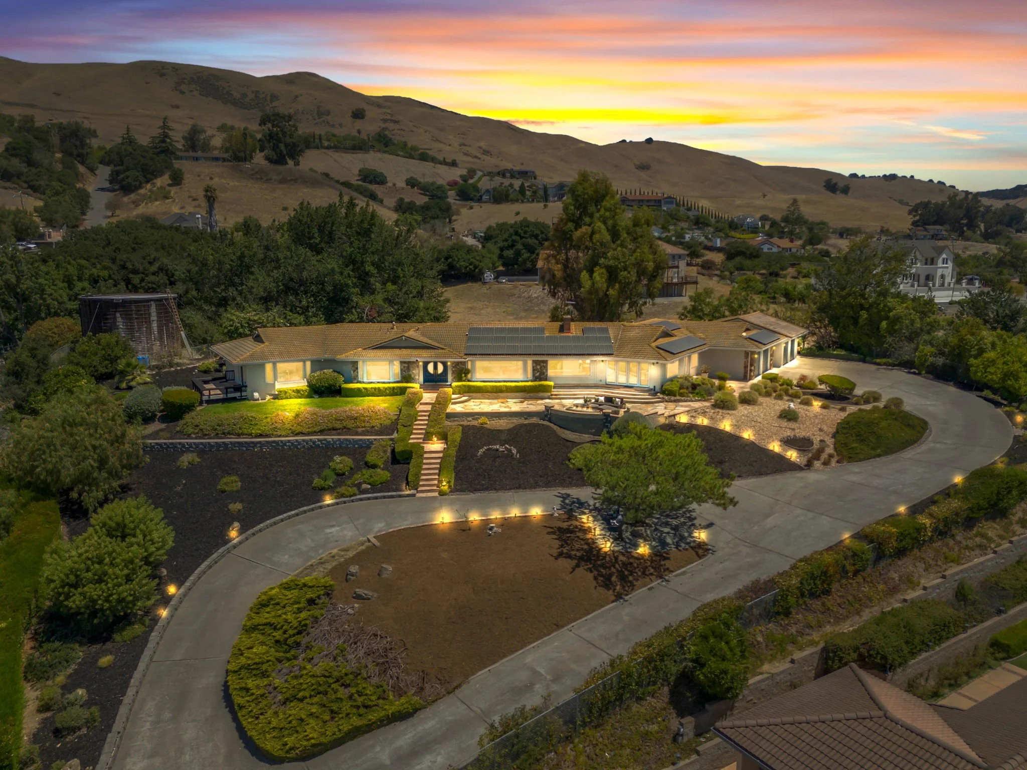 1-web-or-mls-10130 Bon Vista Ct-5.jpg