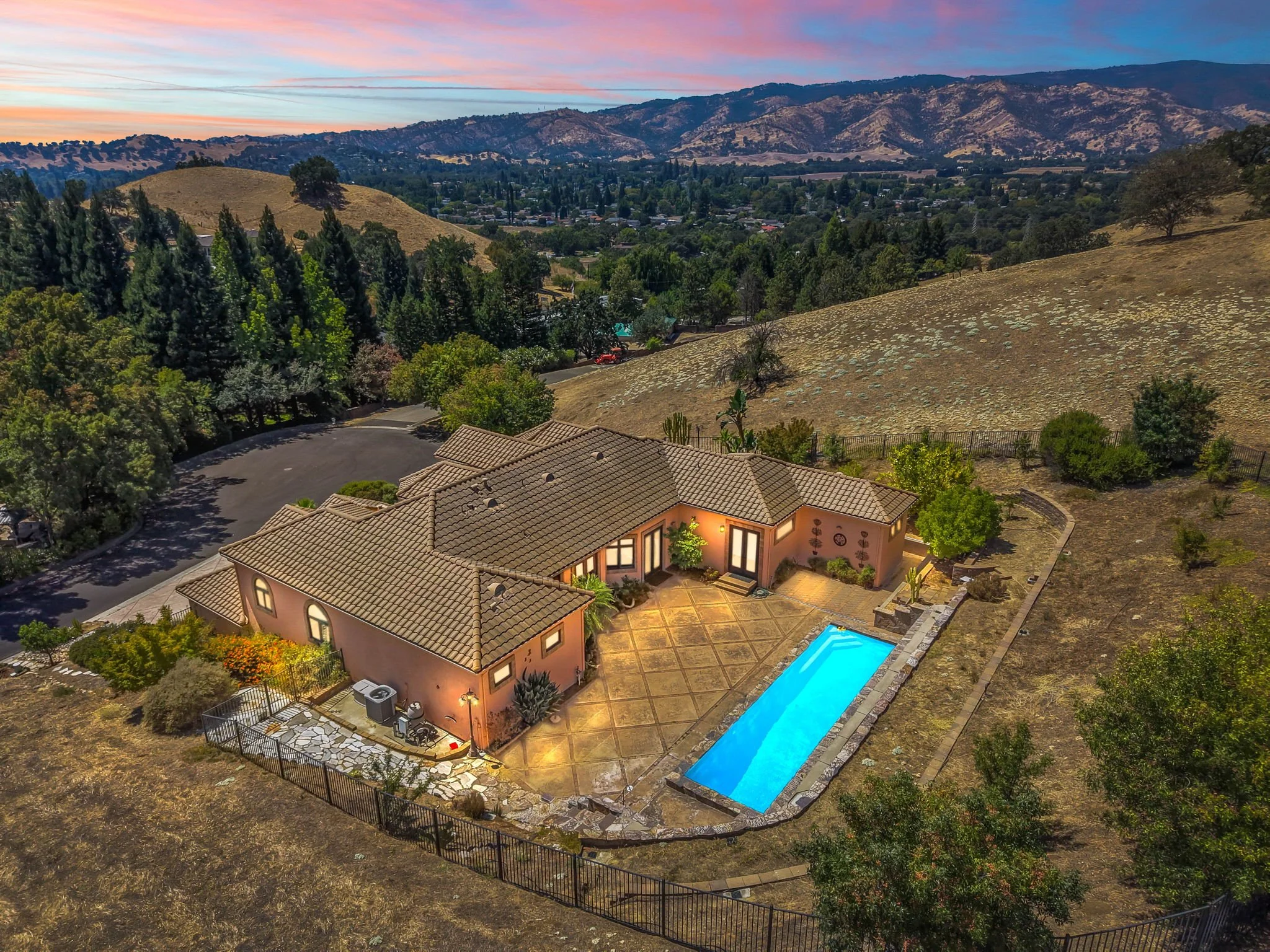 45-web-or-mls-1010 Mulberry Ct--8.jpg