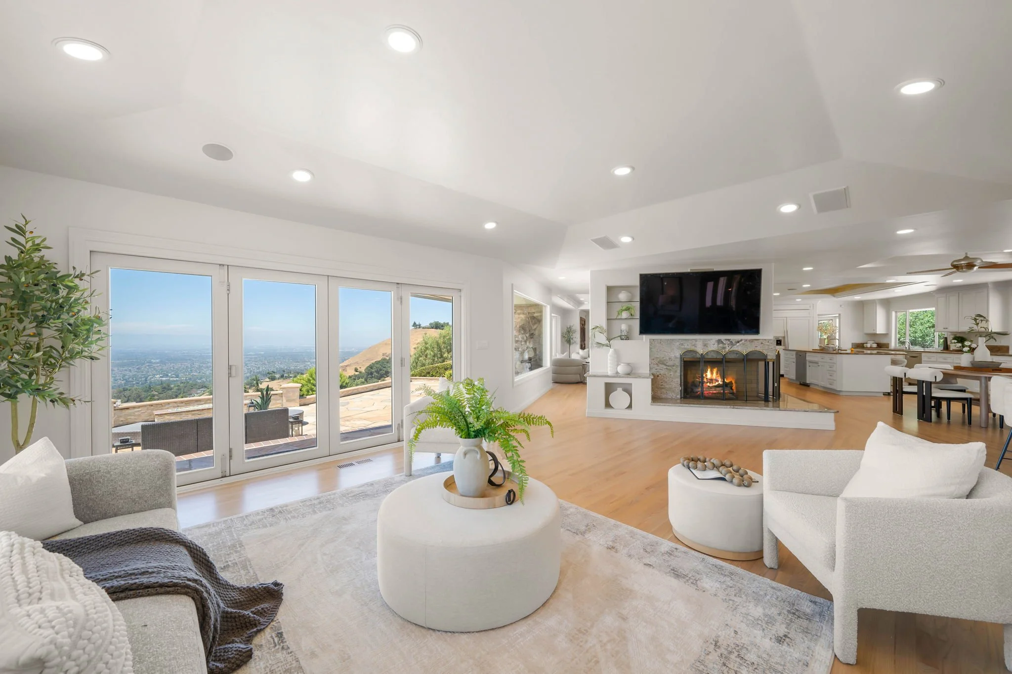 23-web-or-mls-10130 Bon Vista Ct-30.jpg
