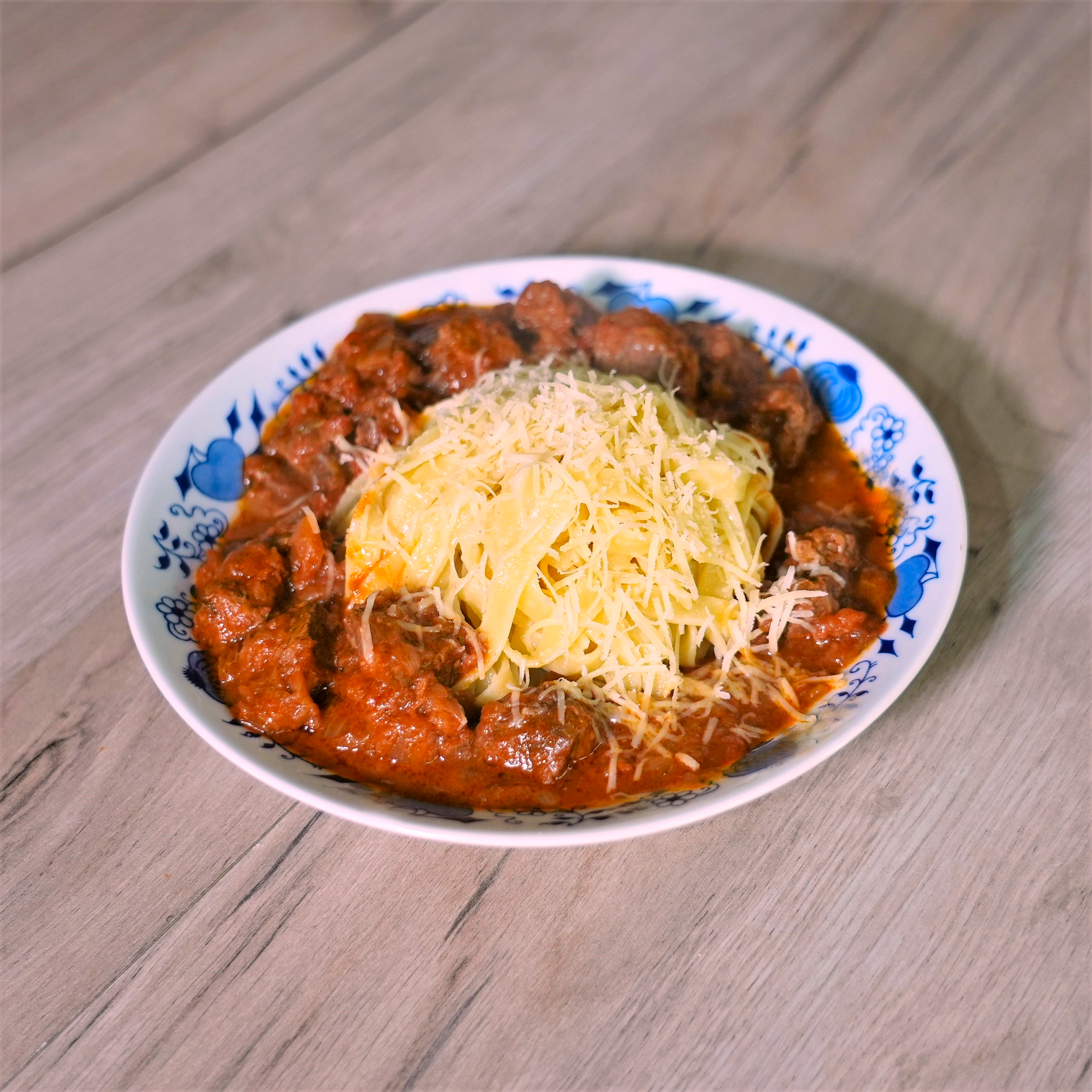 Tagliatelle con il sugo di carne