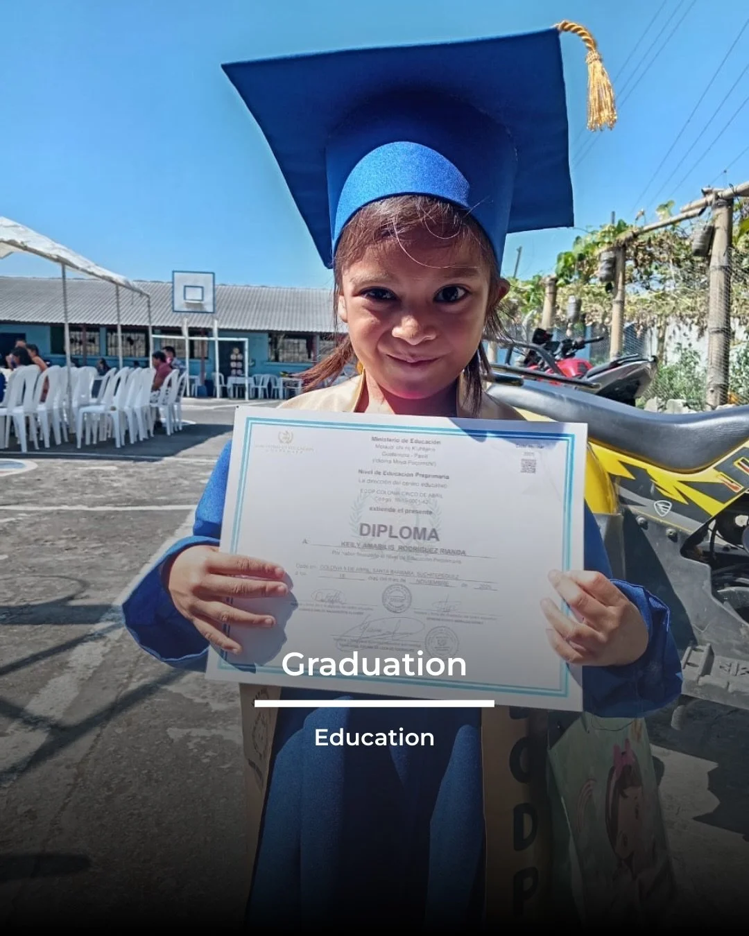 On November 28th, the children in Suchitepequez celebrated the end of their school semester and received their well earned certificates at their graduation ceremony. Every single one of them has worked so hard, and seeing their smiles in this moment 