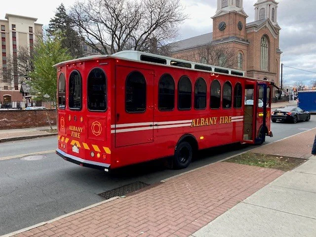 trolley.jpg