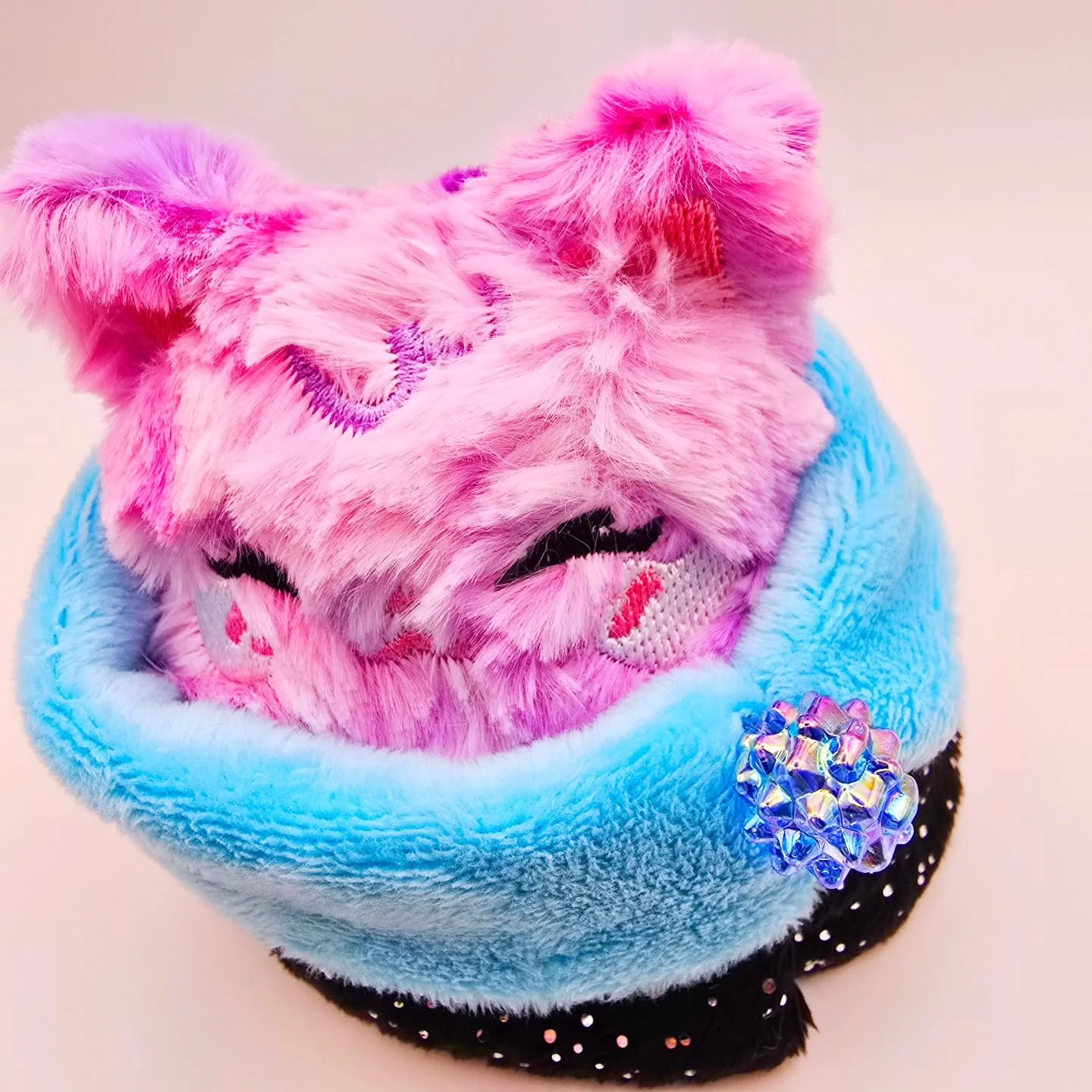 Find them at Shliikawaii.etsy.com 💜 I first made these Galaxy #Sandeoki plush for a local #StayTiny cupsleeve event and am so happy with all the love that they received!! I make each Galaxy Sandeoki with fluffy, silky soft Shannon Minky luxe fabric.