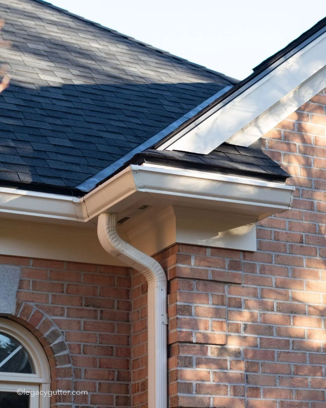 Built for heavy rain, snow, and long-term performance. 💪

Our Pro6K Seamless Gutters hold approximately 75% more water than standard 5&rdquo; systems and are custom extruded on-site for a perfect fit. 

✔ 6&rdquo; Seamless Aluminum
✔ Built for Ice &