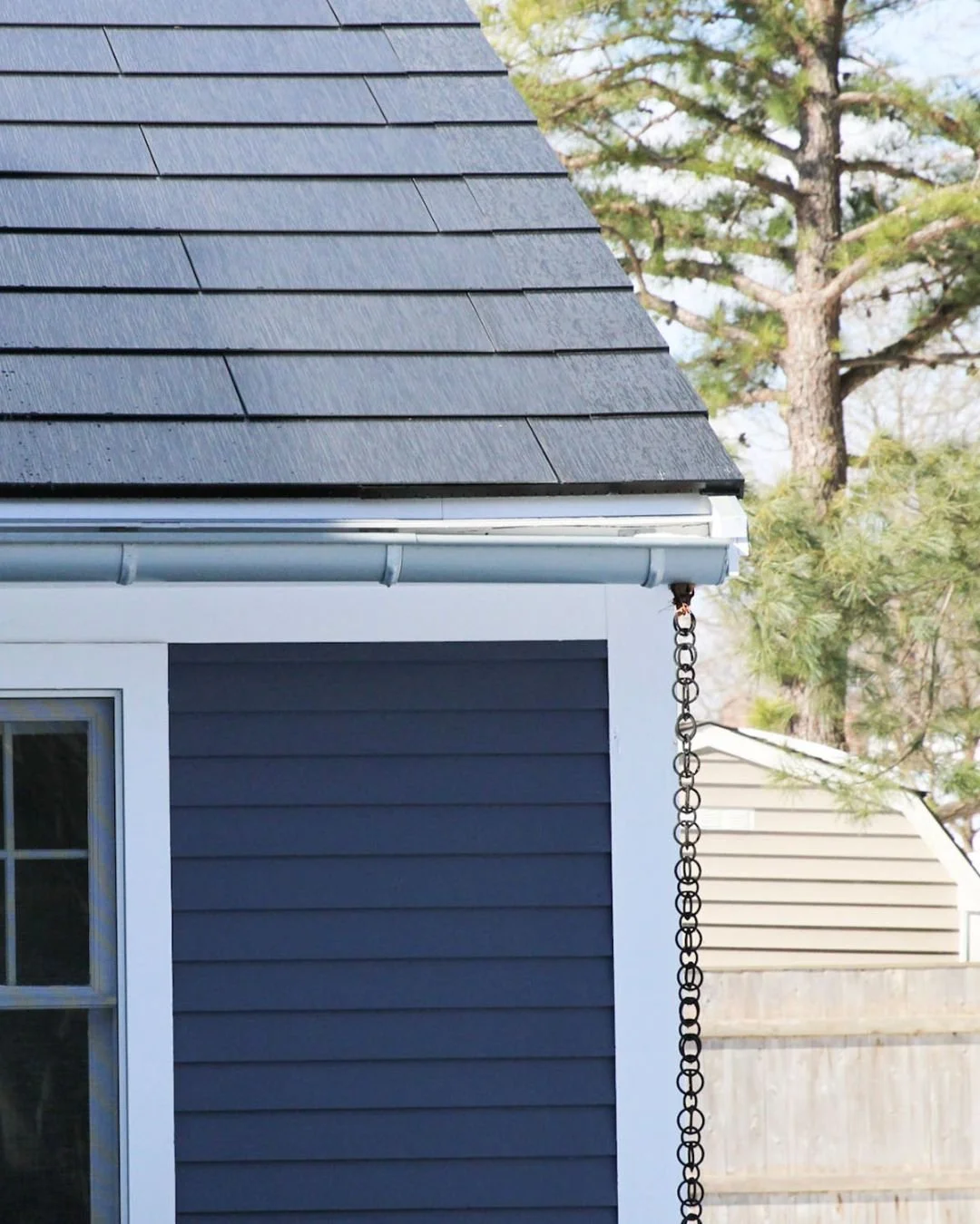 Timeless beauty of zinc gutters. 🏡✨

Known for their exceptional durability and resistance to corrosion, zinc gutters are a premium choice that can last for decades with minimal maintenance. As they age, they develop a distinctive character that add