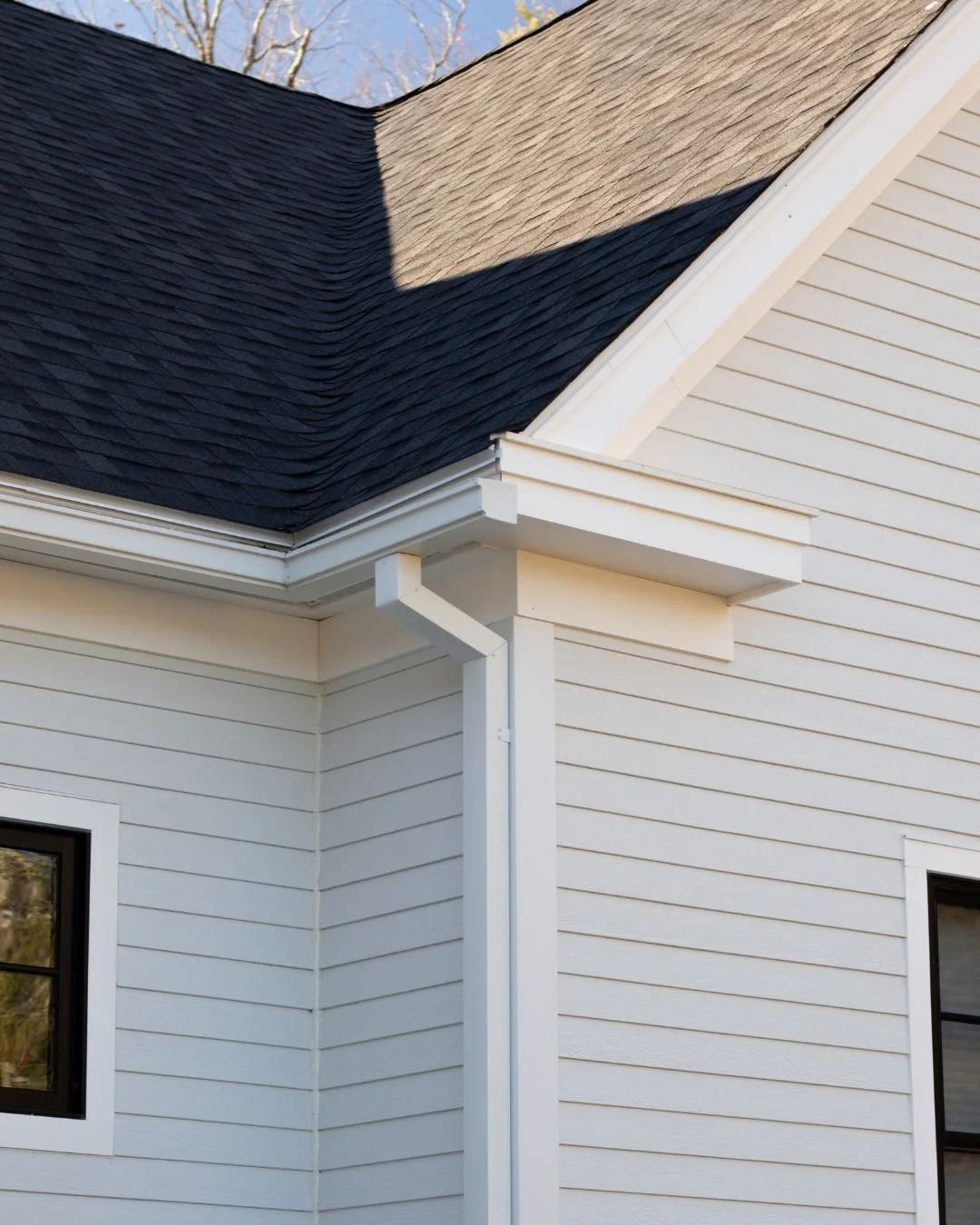 Your home deserves more than a one size fits all solution. 🏡

At Legacy Gutter, we design and install custom gutter systems tailored to your home's unique style and drainage needs. From seamless gutters to custom colors and premium materials, we del