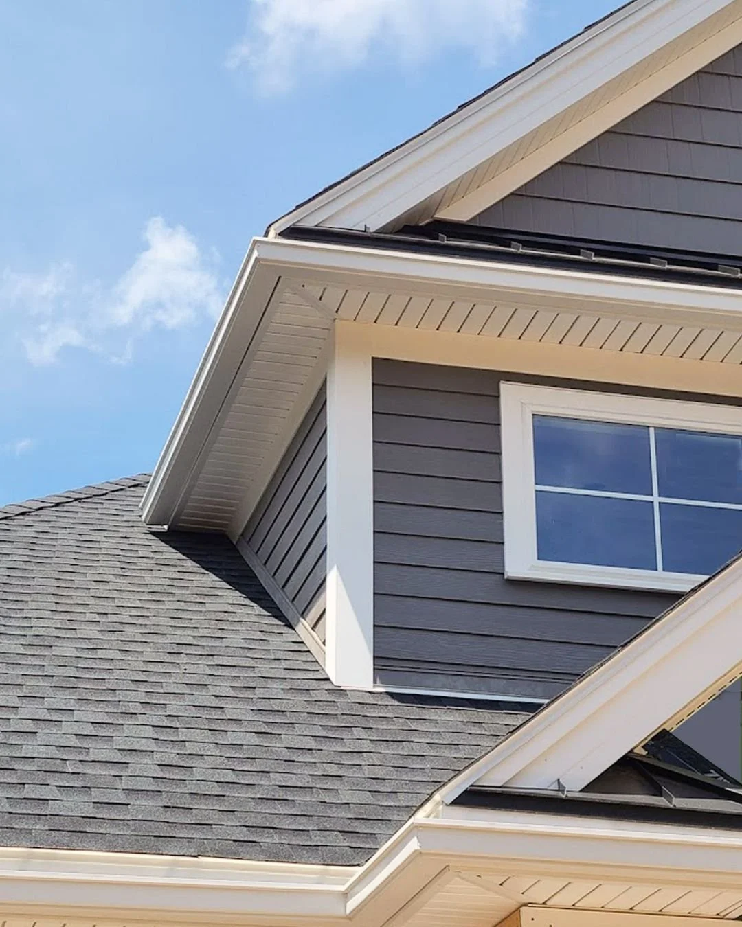 Upgrade your home's protection with ProEdge (Rain Pro) Seamless Gutters from Legacy Gutter!

Designed for superior water flow with a sleek, modern look, ProEdge gutters help protect your home from heavy rain while enhancing curb appeal.

📞 Contact L