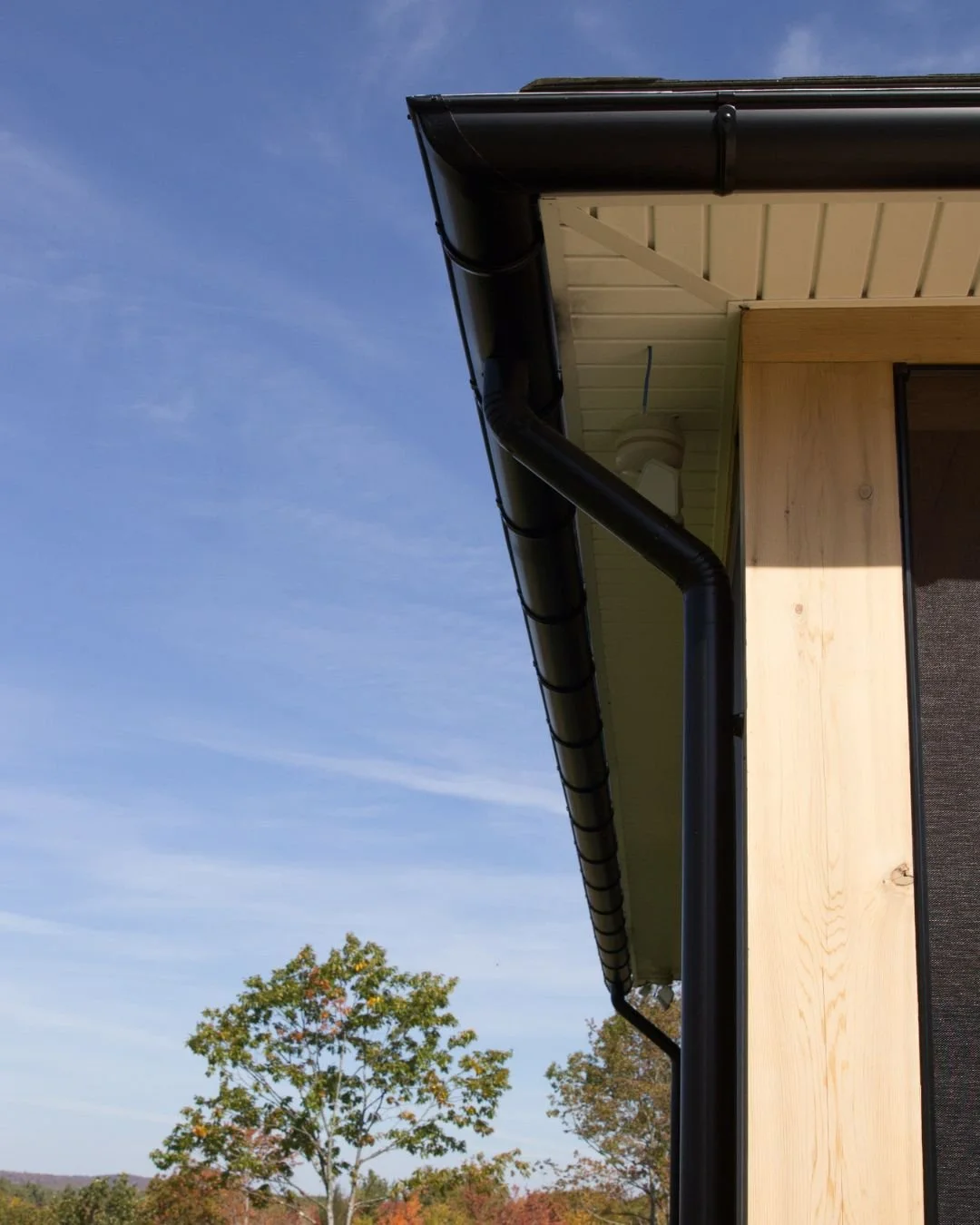 Upgrade your home with the timeless look and lasting performance of Legacy's Half Round Seamless Gutters.

When you want beautiful curb appeal without sacrificing durability, Legacy's custom seamless half round gutters are built to protect your home 