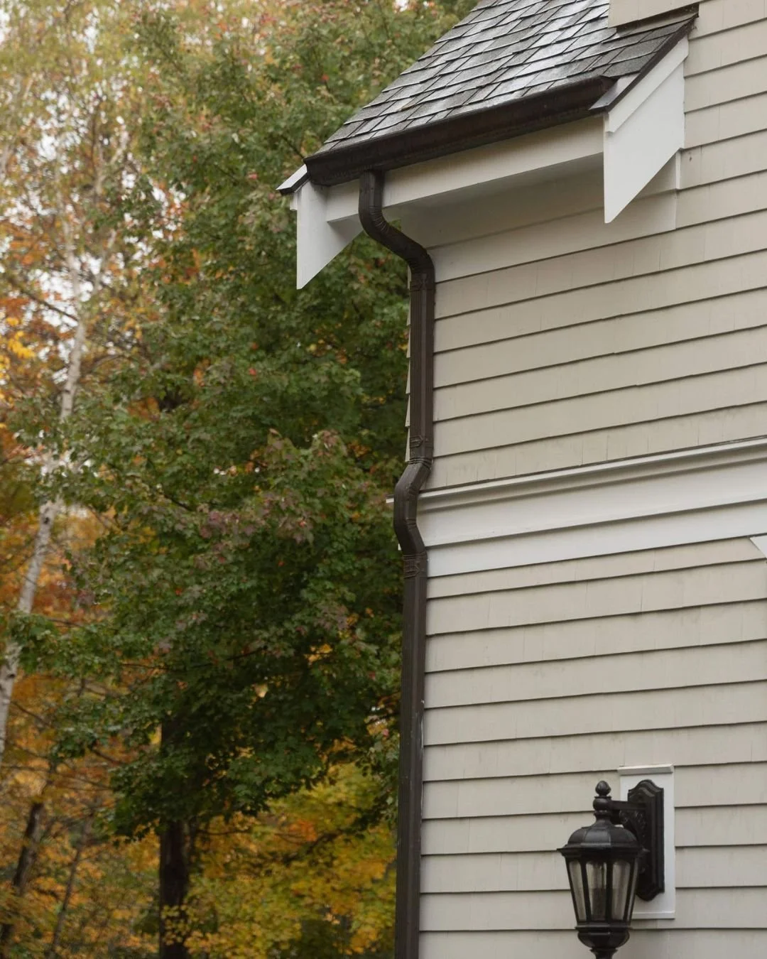 🏡 Upgrade Your Home with Pro5K Gutters!

Protect your home from heavy rain, overflowing gutters, and costly water damage with Legacy Gutter&rsquo;s Pro5K gutter system. 

Built for performance, durability, and low maintenance - so you can enjoy peac