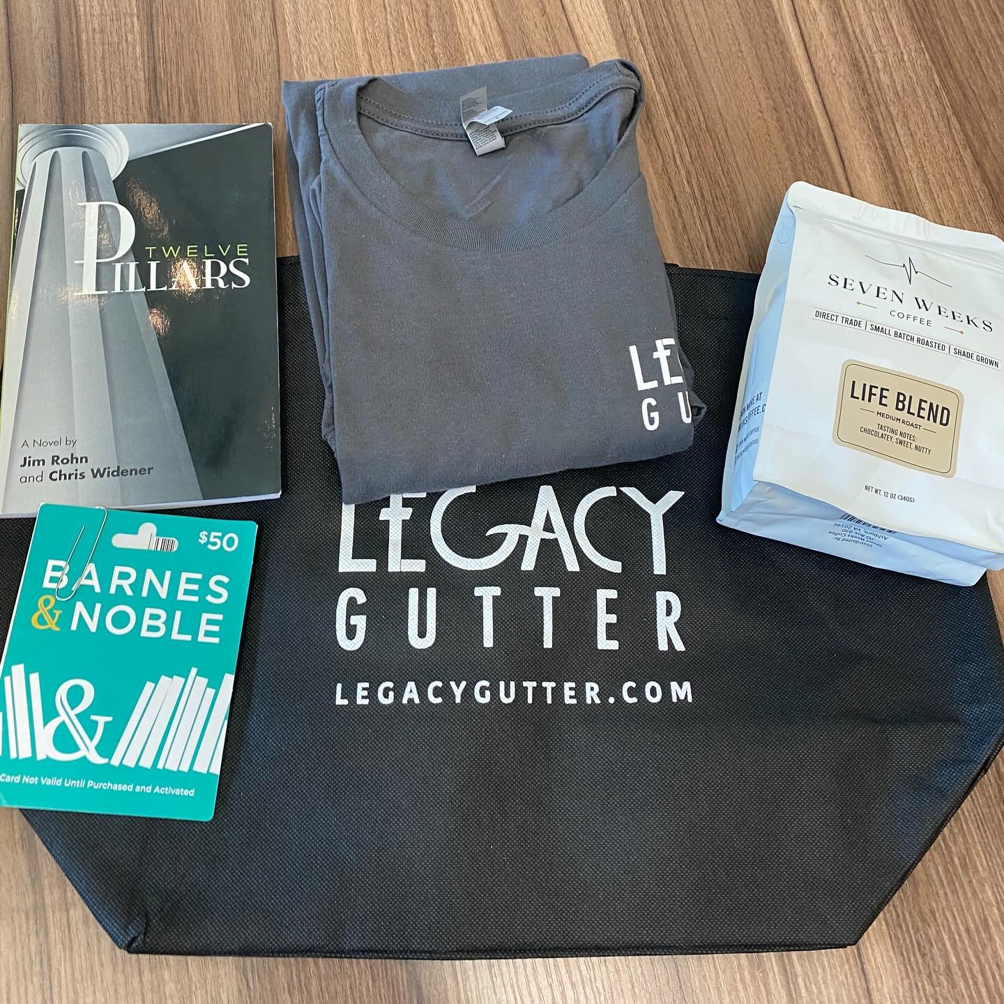 Fall Giveaway 🍁

It&rsquo;s time for another giveaway!  Enter now to win:
&bull; $50.00 Barnes and noble gift card 
&bull; Twelve pillars book
&bull; Seven weeks coffee beans 
&bull; Legacy tote bag
&bull; Legacy long sleeve shirt

To enter:
➡️ Like