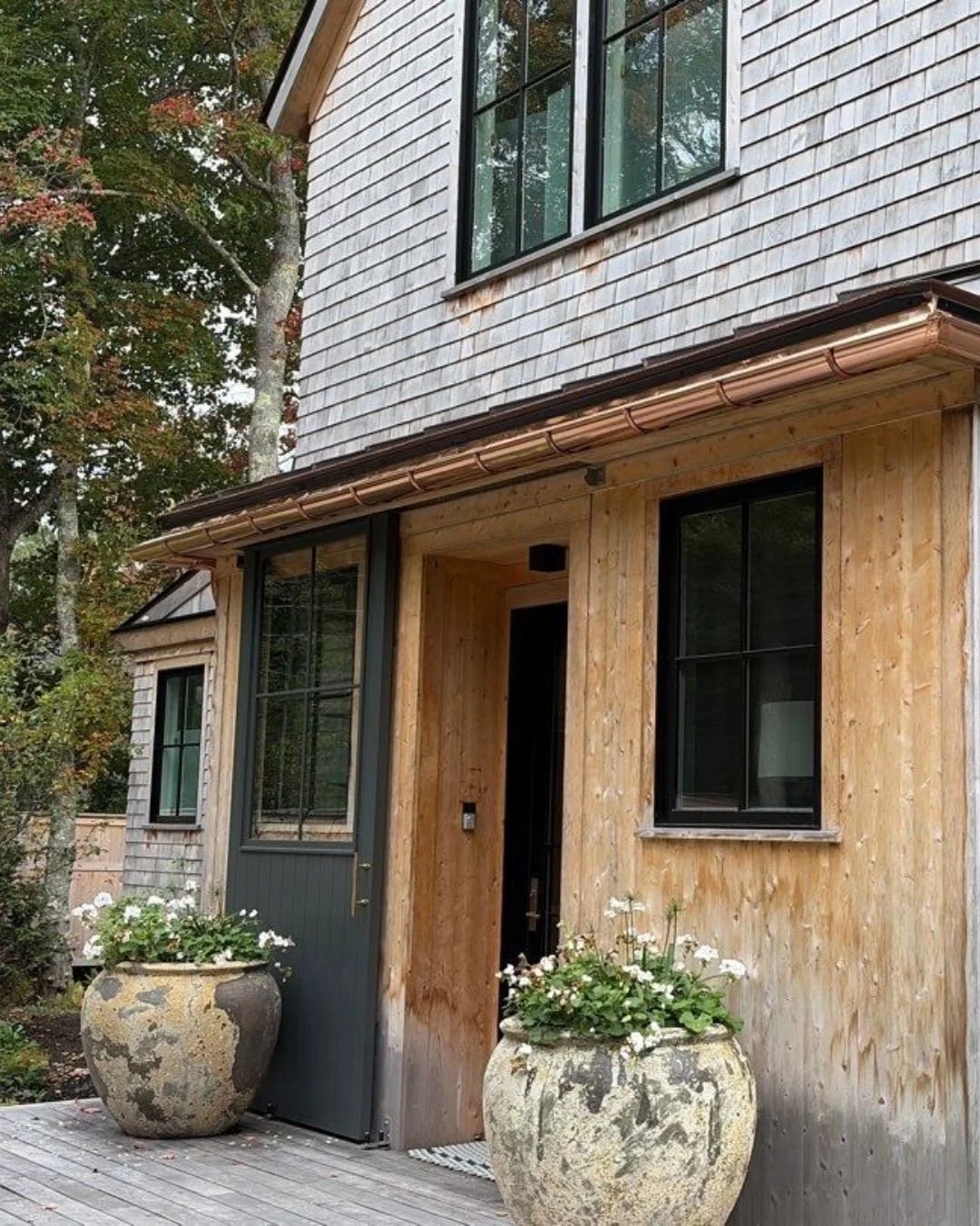 🍂 A New England Classic: Copper Gutters 🏡

From historic Colonial homes to charming coastal cottages and timeless New England estates, the details matter. And few details complement New England architecture quite like copper gutters.

✨ Why copper 
