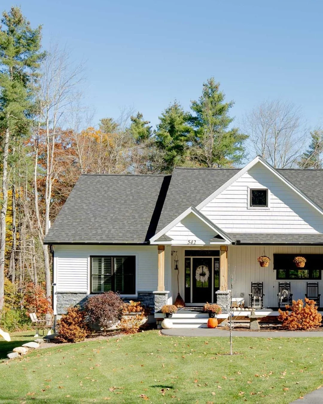 The details you notice are the ones someone cared about.

At Legacy Gutter, we treat gutters as part of the home's design. Whether it's a seamless RainPro system, a curved radius gutter that follows a rounded roofline, a traditional box gutter, or ha
