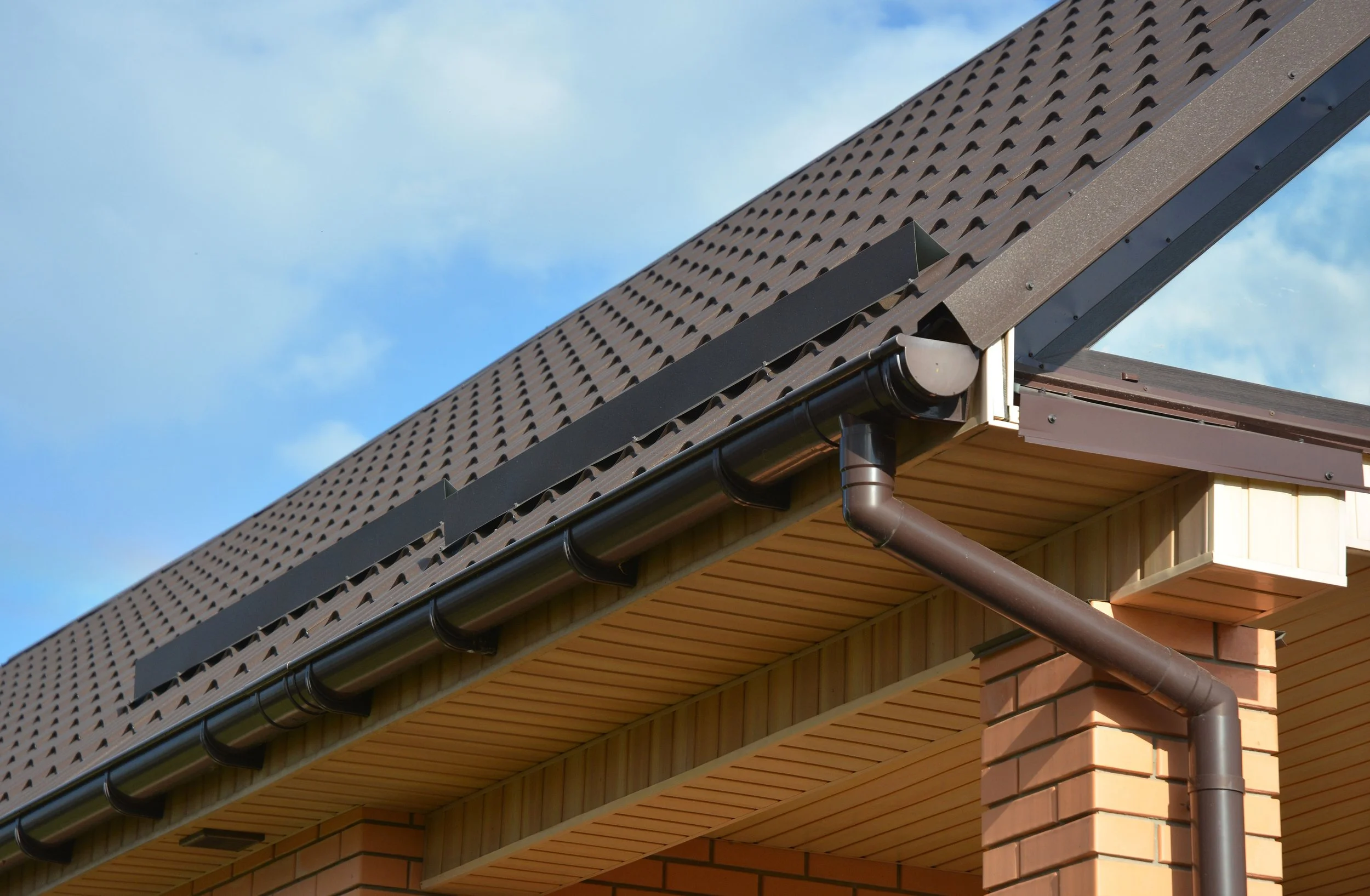 Why You Should Leave Gutter Installation to the Pros