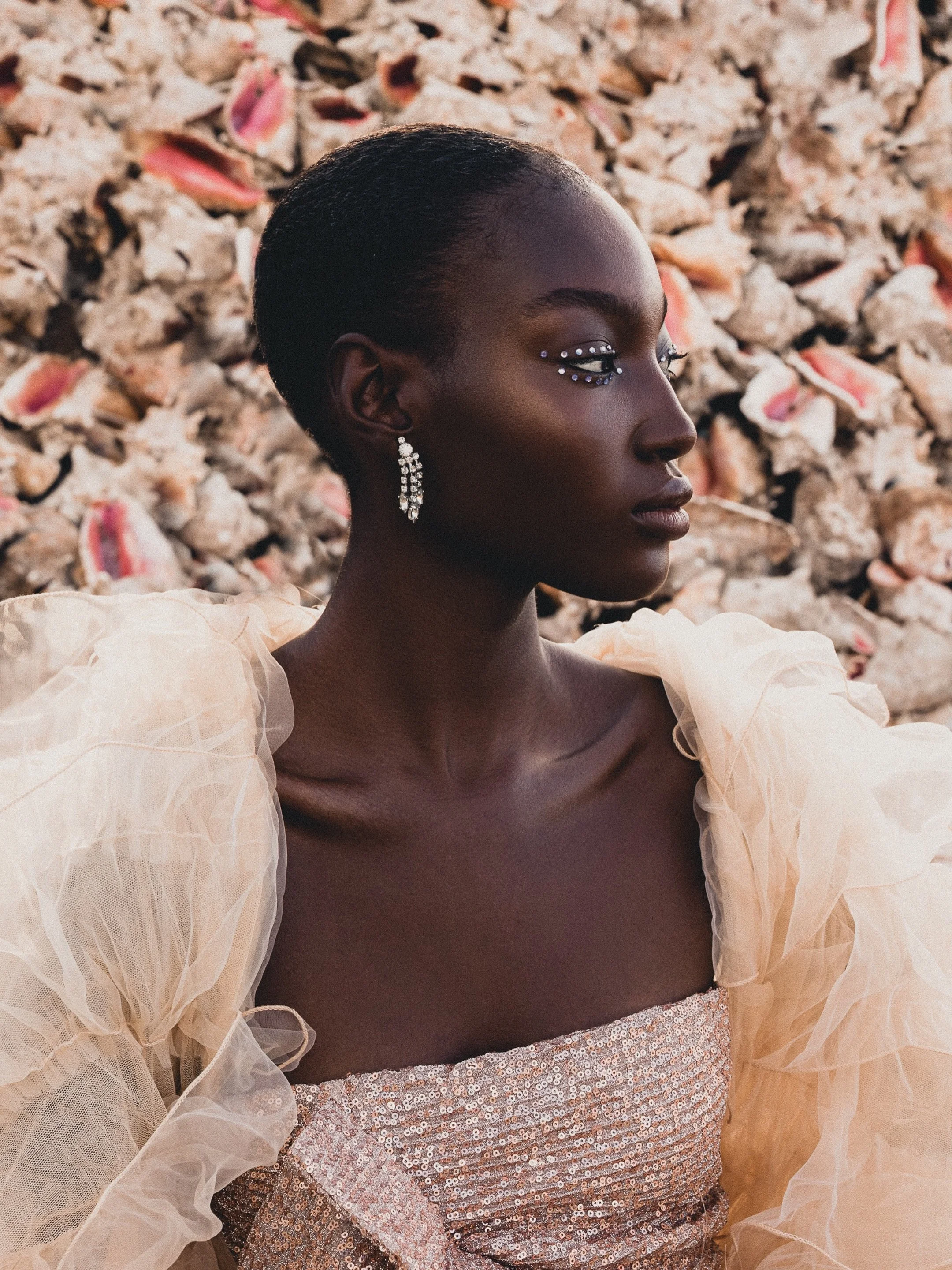 Island light, couture details. ✨

Fashion, beauty and jewelry photographed in The Bahamas, where natural light, texture and tropical landscapes become part of the story.

&mdash;&mdash;
#bahamas #fashionphotography #harparsbazaar #jewelryphotography 