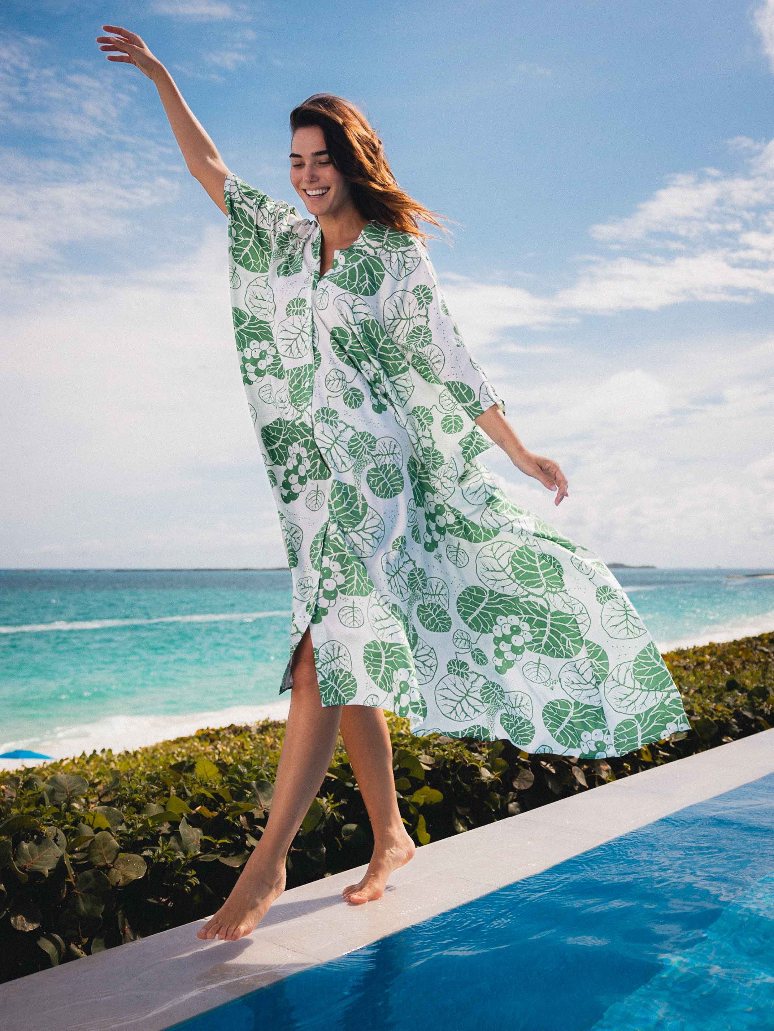 Destination fashion photographer Robyn Damianos Lifestyle photography in Nassau in The Bahamas by Fashion photographer Robyn Damianos.