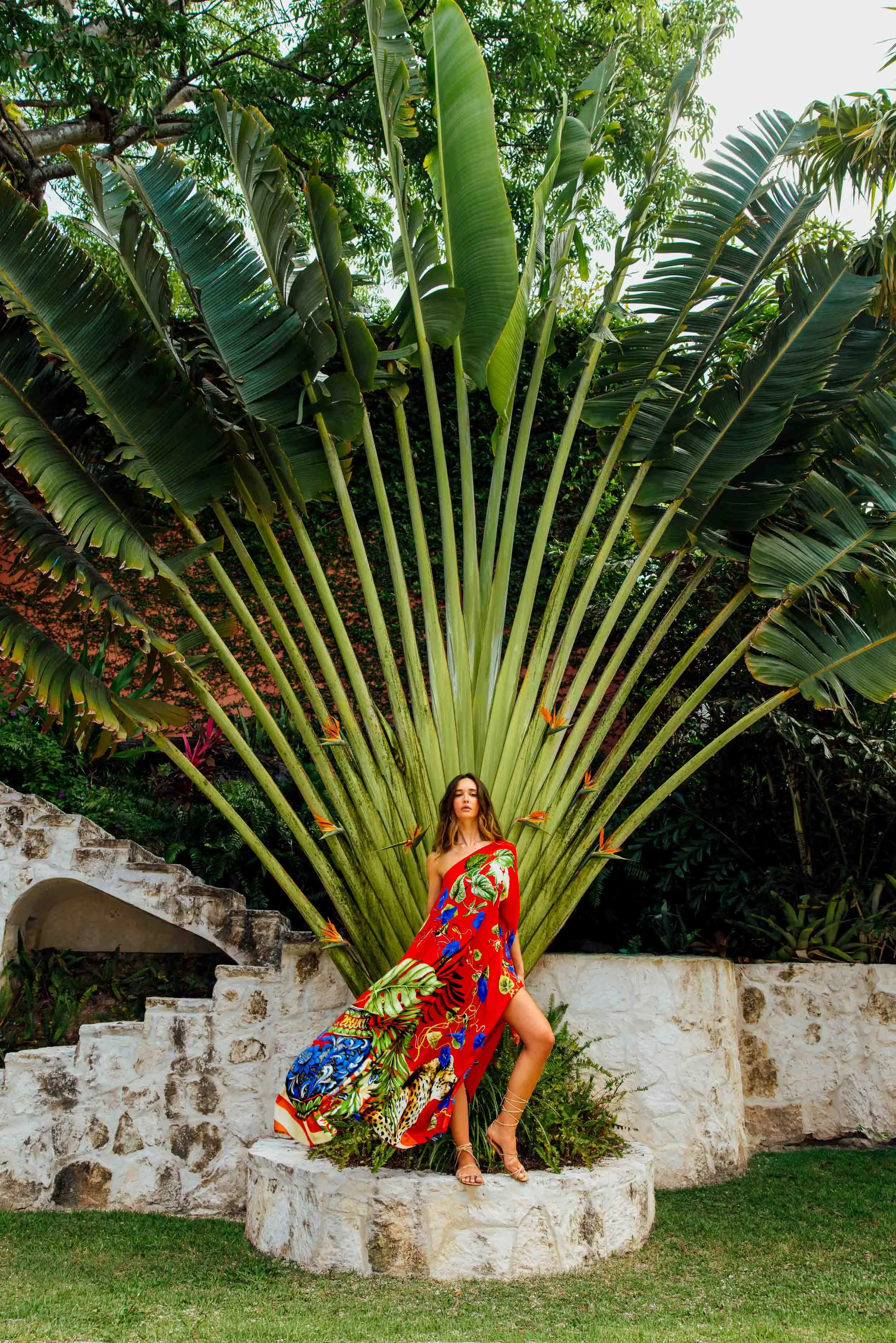 Bahamas-Fashion-Photographer-Robyn-Damianos-Alice-Olivia-102.jpg