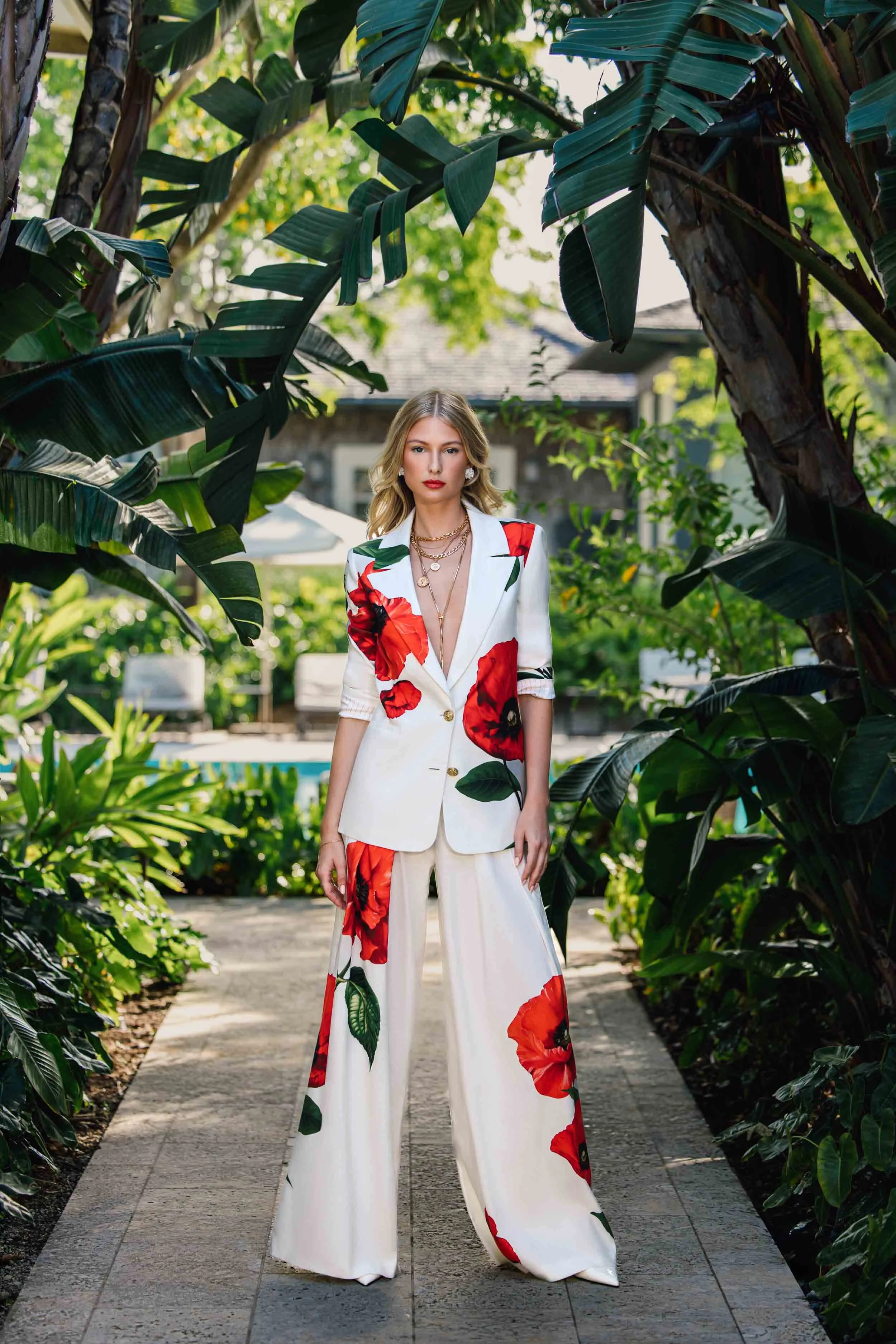 Bahamas-Photographer-Fashion-Photography-by-Robyn-Damianos-Alice-and-Olivia-31.jpg