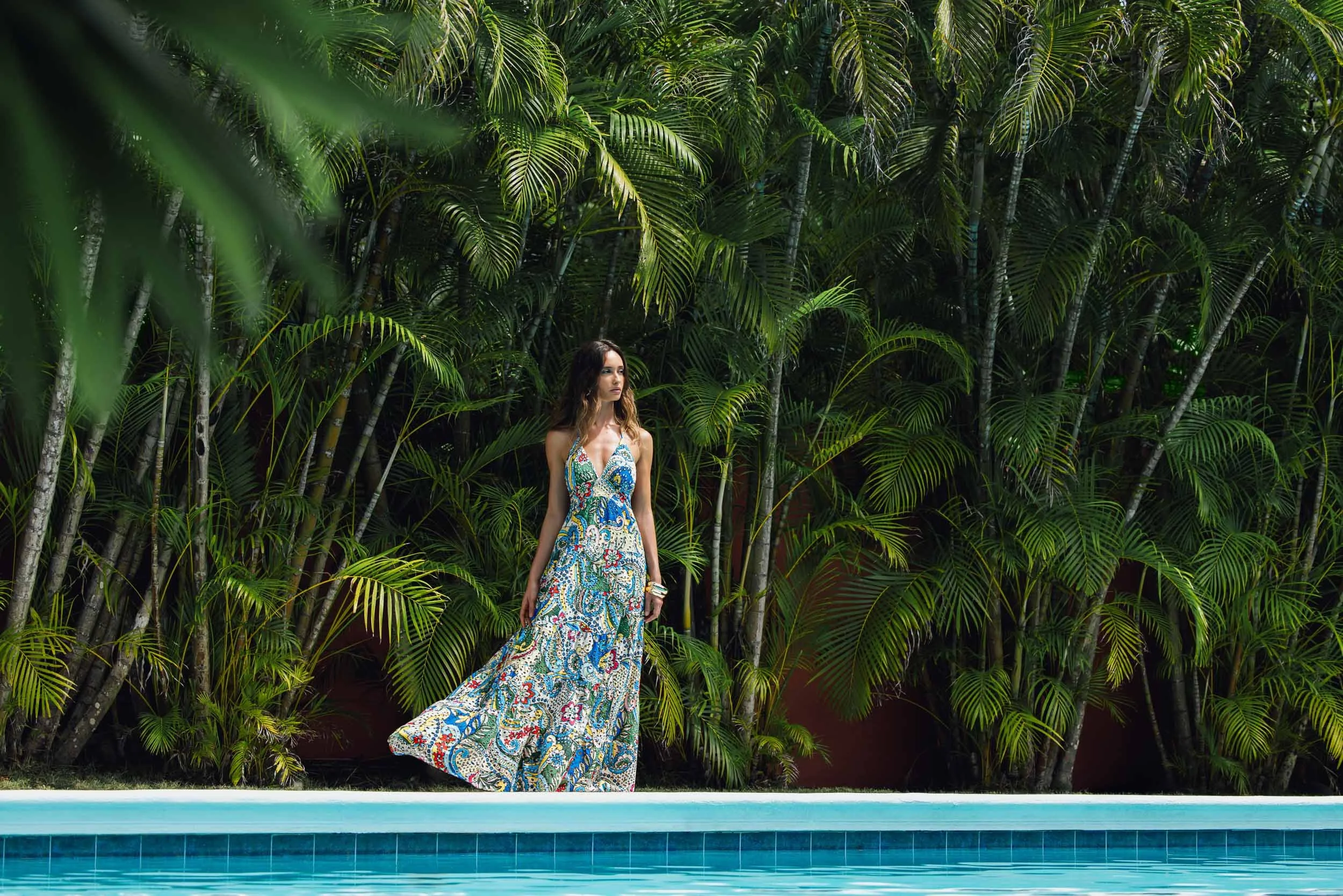 Alice + Olivia Photography by Robyn Damianos Bahamas fashion photographer tropical palm tree garden