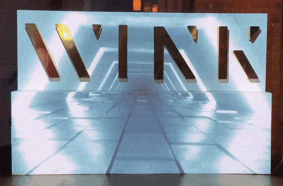 Wink gif3.gif