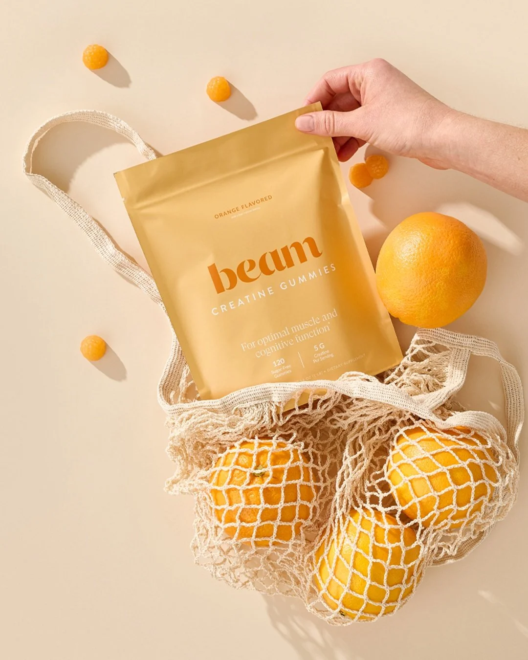 💊🟠🏋🏽&zwj;♂️🚴🏼&zwj;♂️🏃🏽&zwj;♀️🧠⁣🍊
for @beam
ad @treagan16 + tyler (also hand model!)
digi @simonsimard
shot at @parachute_studios
photo + post @karindailey