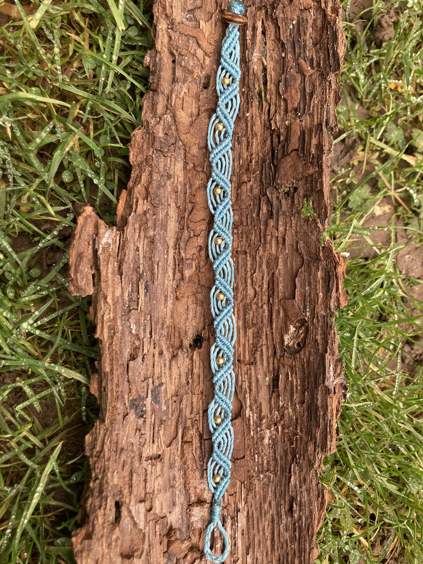 Light blue macrame wave bracelet03.jpg