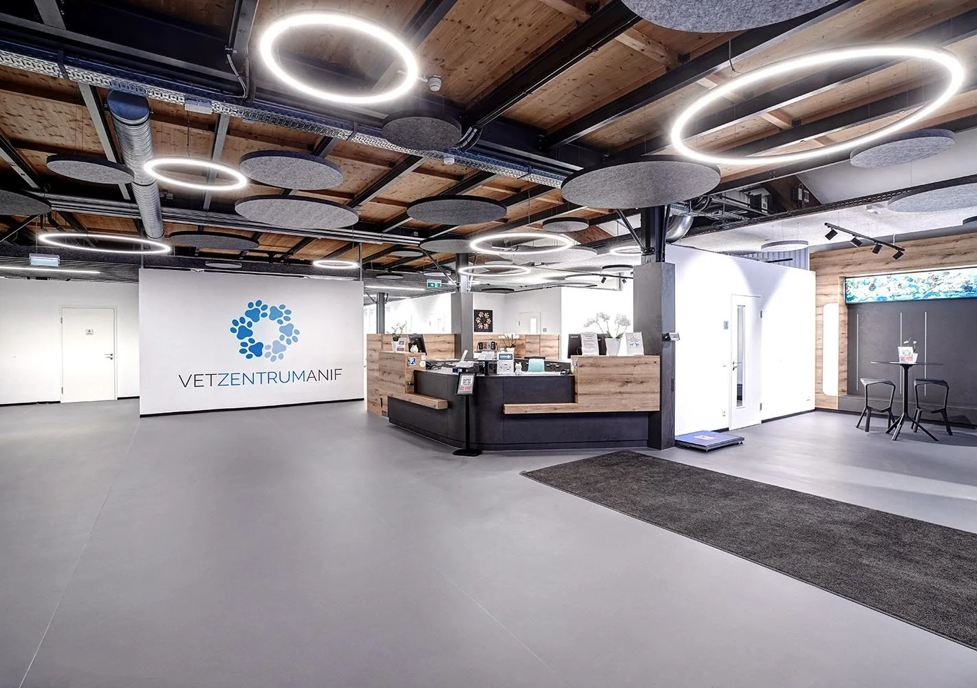 Vetzentrum Anif Empfang