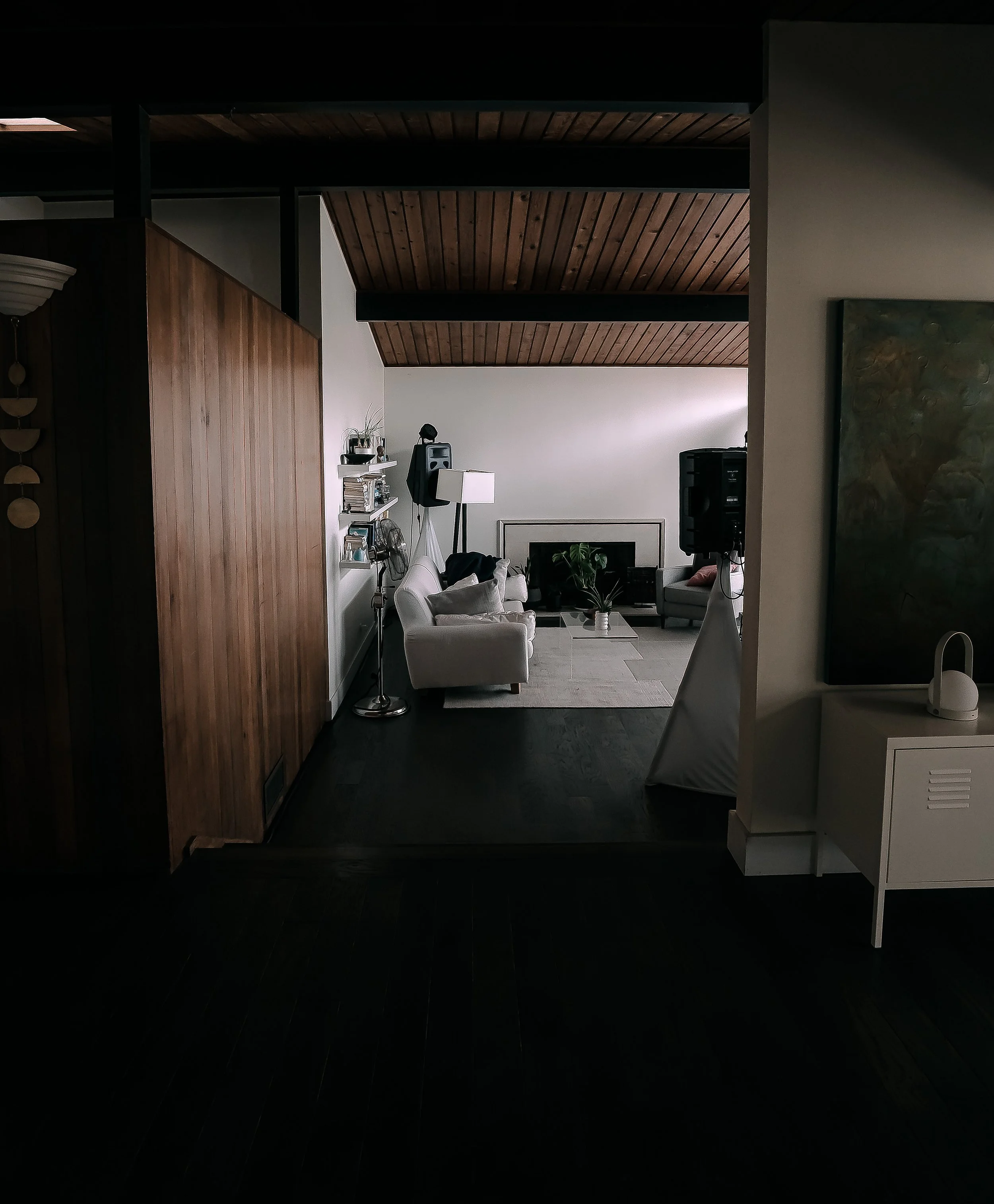 INTERIOR Nikki's Place Music Room OREGON APR 2025.jpg