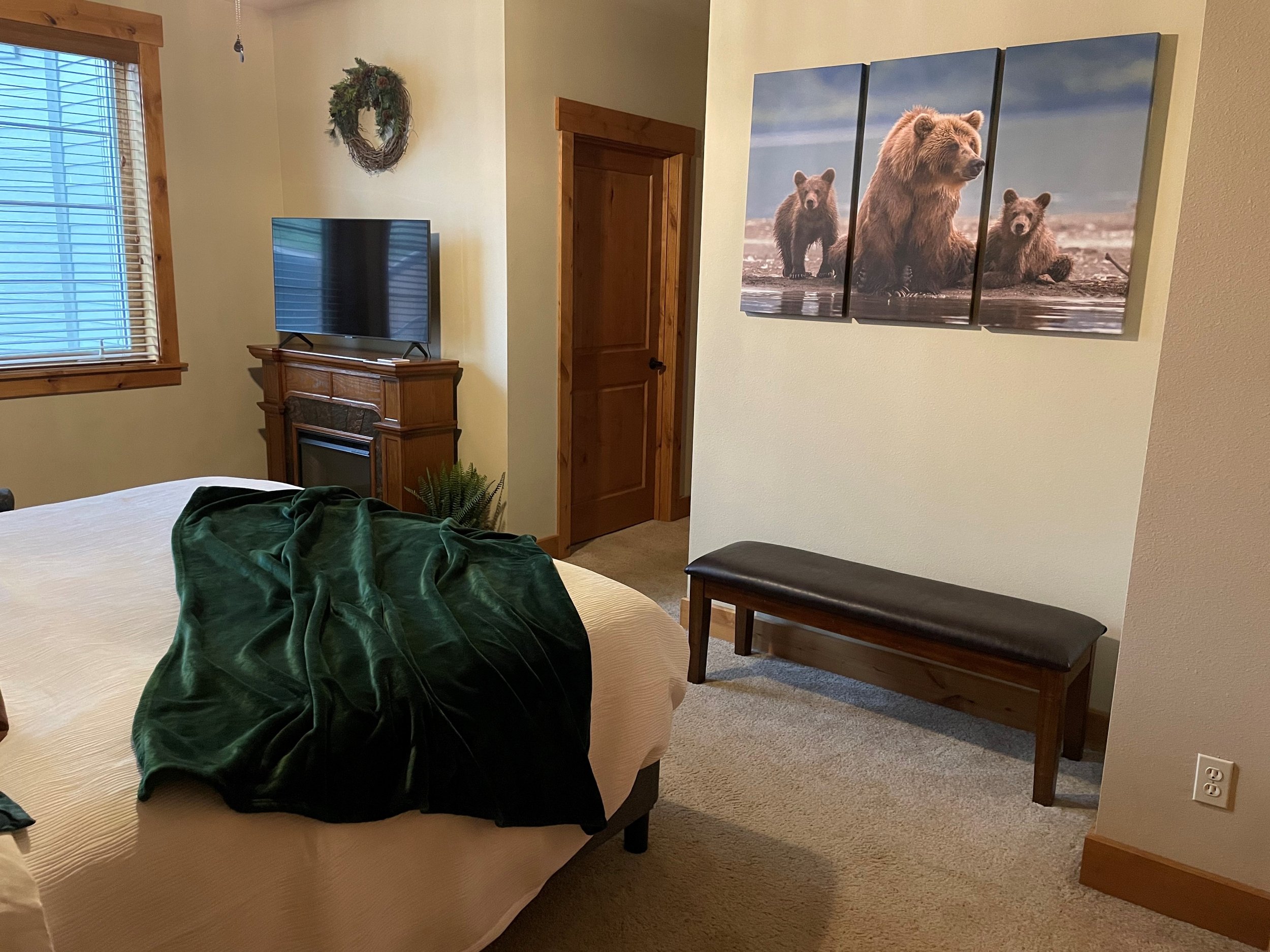 King Suite2.jpg