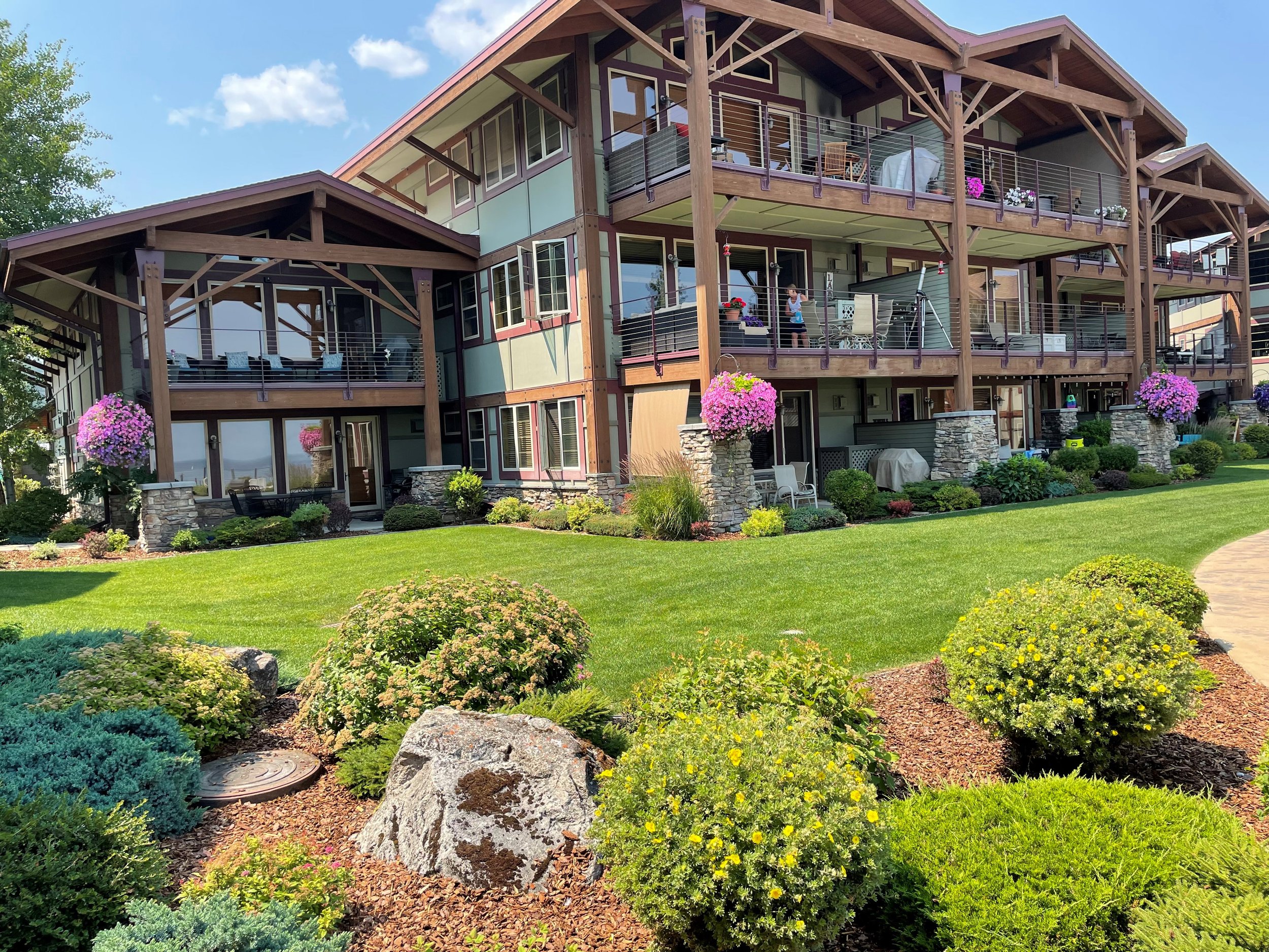 Outside Deck2.jpg