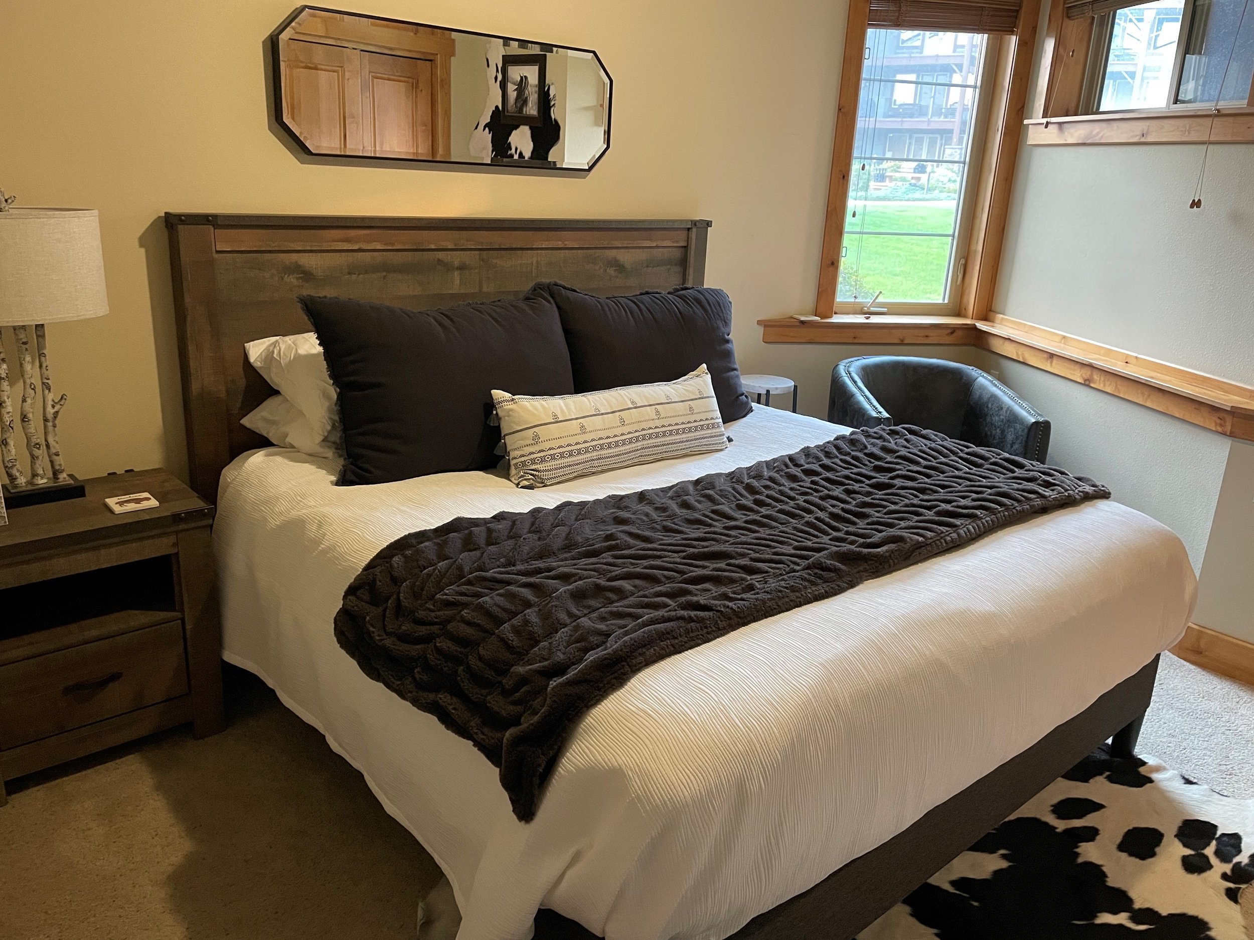 Kin Suite 2nd.jpg