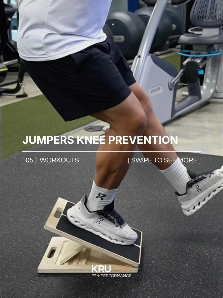 Jumper&rsquo;s knee (Patellar tendinopathy) responds best to isometrics + controlled loading &mdash; here&rsquo;s why each of these works and how to use them ⬇️
🔹 Spanish Squat
Why: Offloads the knee joint while directly loading the patellar tendon 