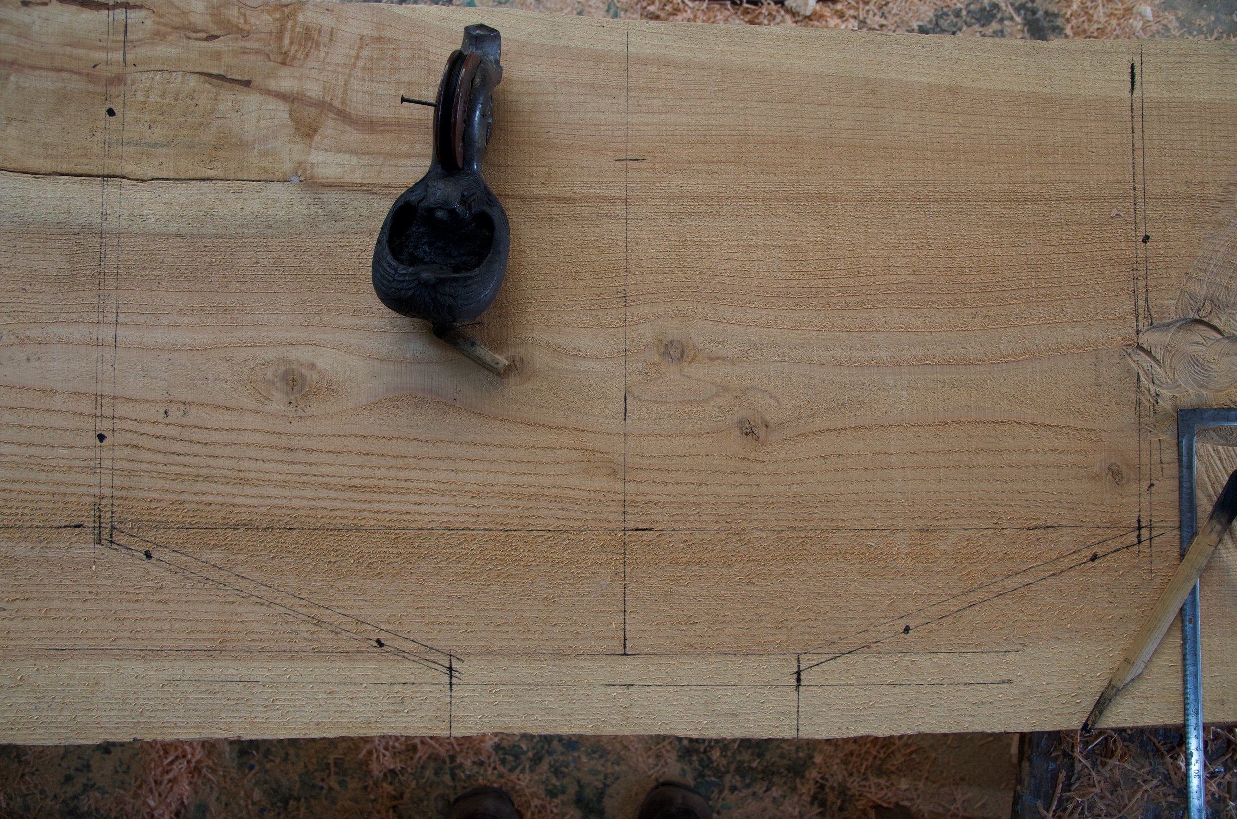 Layout of the transom.