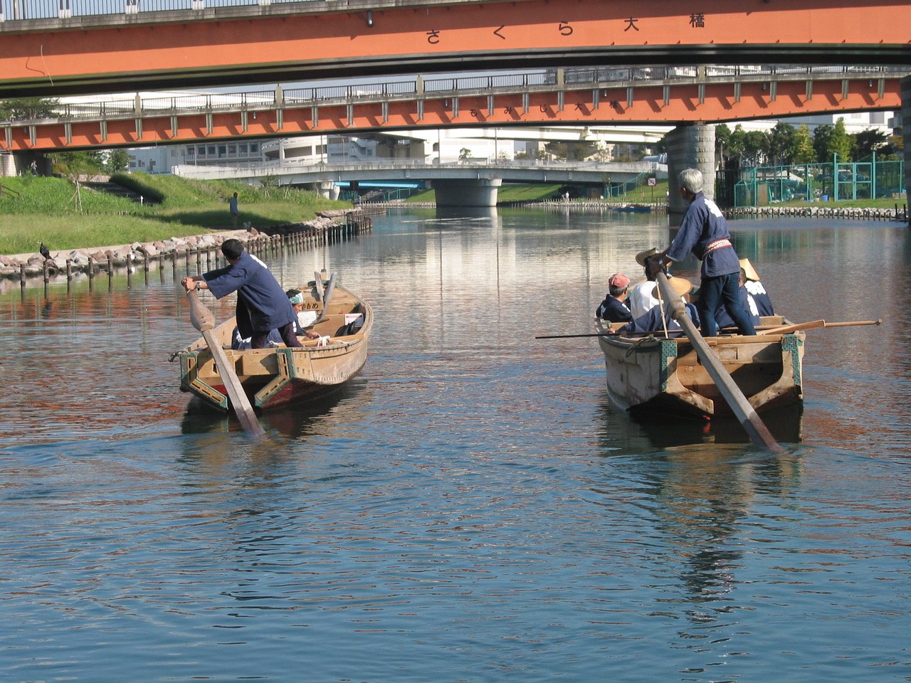 Wasen Tomo No Kai meets weekly offering lessons to the public.