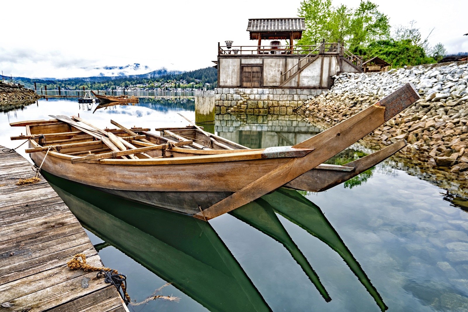 The samurai boats have six oars, mounted on the ends of the three beams visible. (Dean Eilertson)