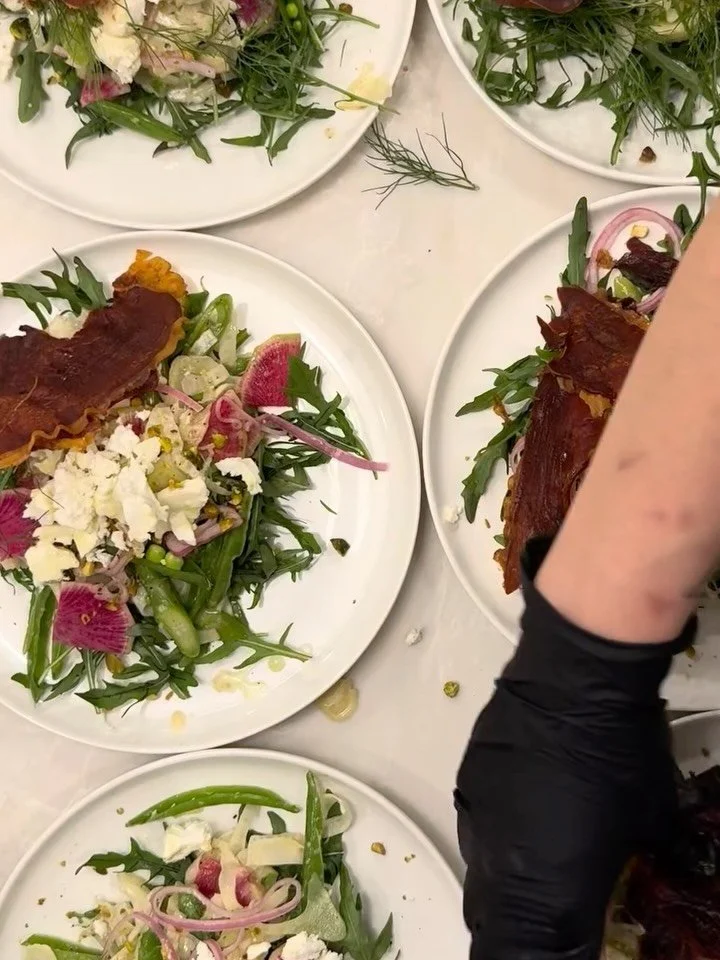 If your dinner party doesn't look like this did you really celebrate? 

#personalchef #privatechef #dinnerparty #birthdaydinner #elevatedliving