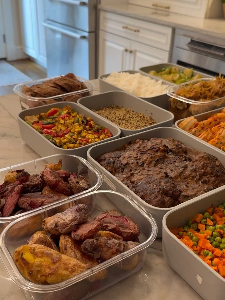 Don&rsquo;t forfeit family dinners in back to school chaos. 🚌
Which dinner would you choose?

🍤Meal 1&ndash;Calabrian Chili Shrimp Pasta with Marinated Grilled Zucchini

🌽Meal 2&ndash;Fig Balsamic Pork Tenderloin with Quinoa and Summer Veg Medley
