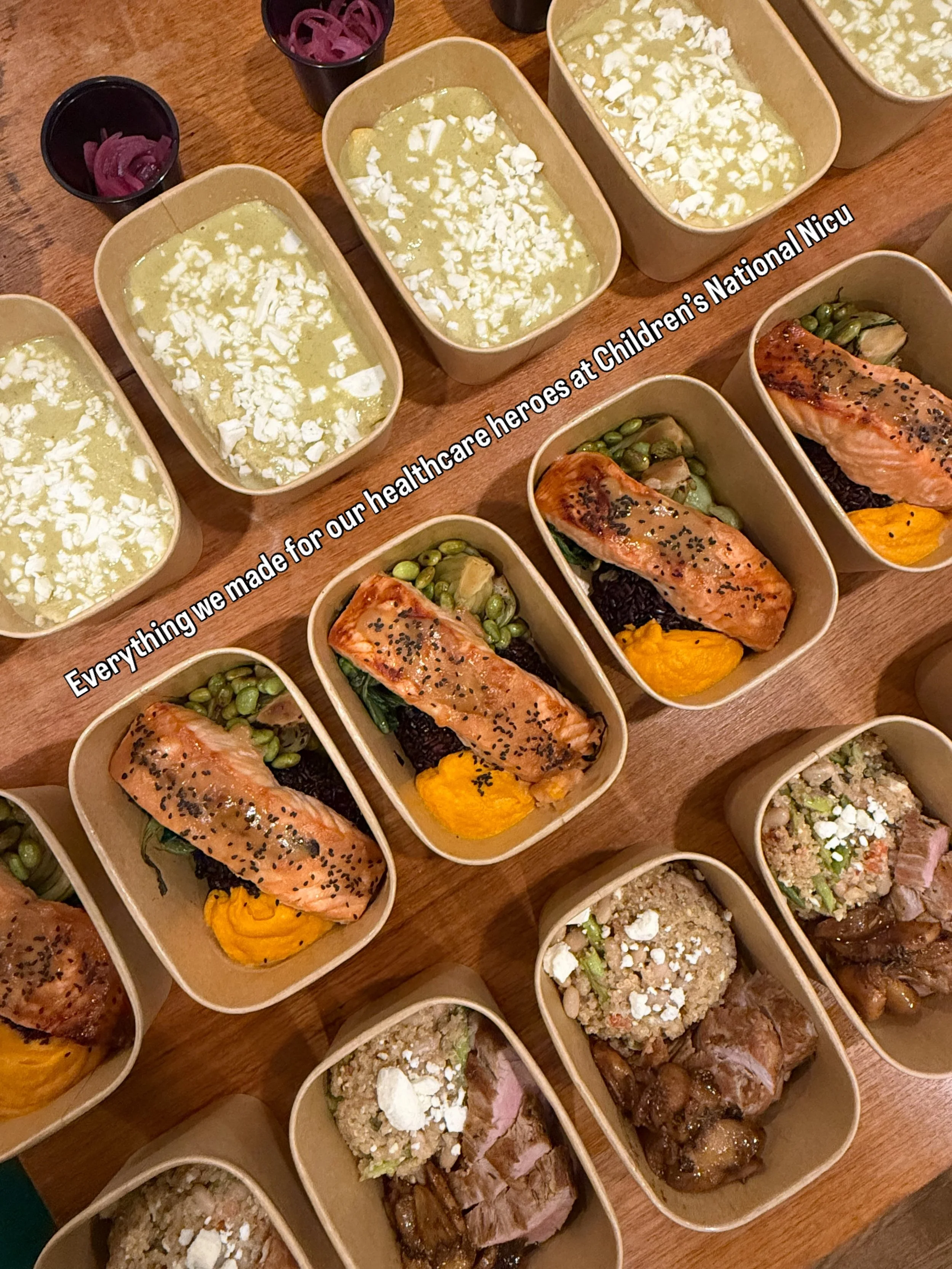 With our regular clients on summer travels, we had some extra time to prepare some meals to nourish our hardworking healthcare heroes at @nicubears. What a honor to care for people who care for people. ❤️

#privatechef #mealsthatmatter #mealprep