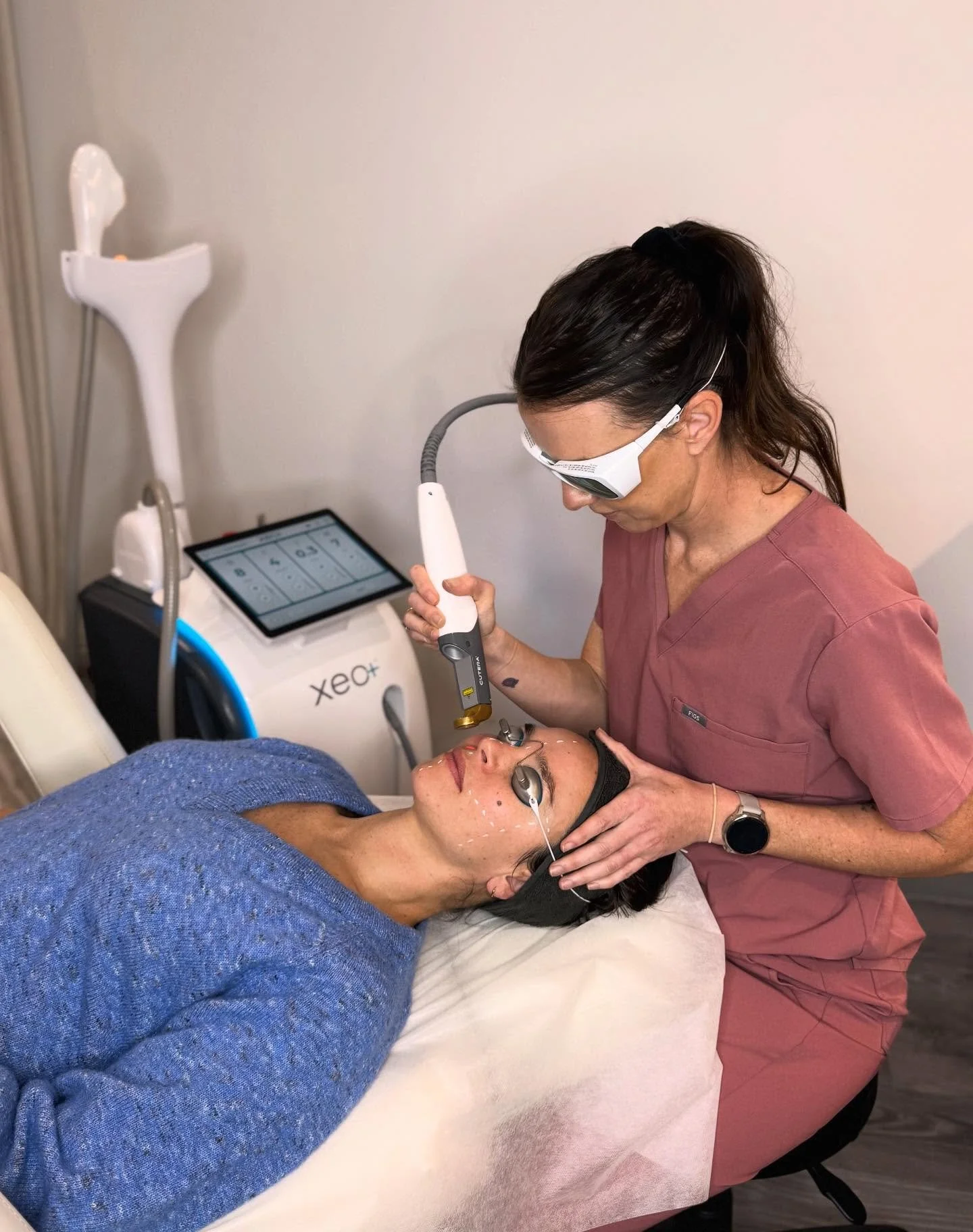 Cosmetic Nurse Lauren in action.
Laser Genesis treatment in progress — this non-invasive facial rejuvenation works by gently heating the skin to stimulate collagen production, improve texture, and restore a radiant glow. A go-to for reducing re