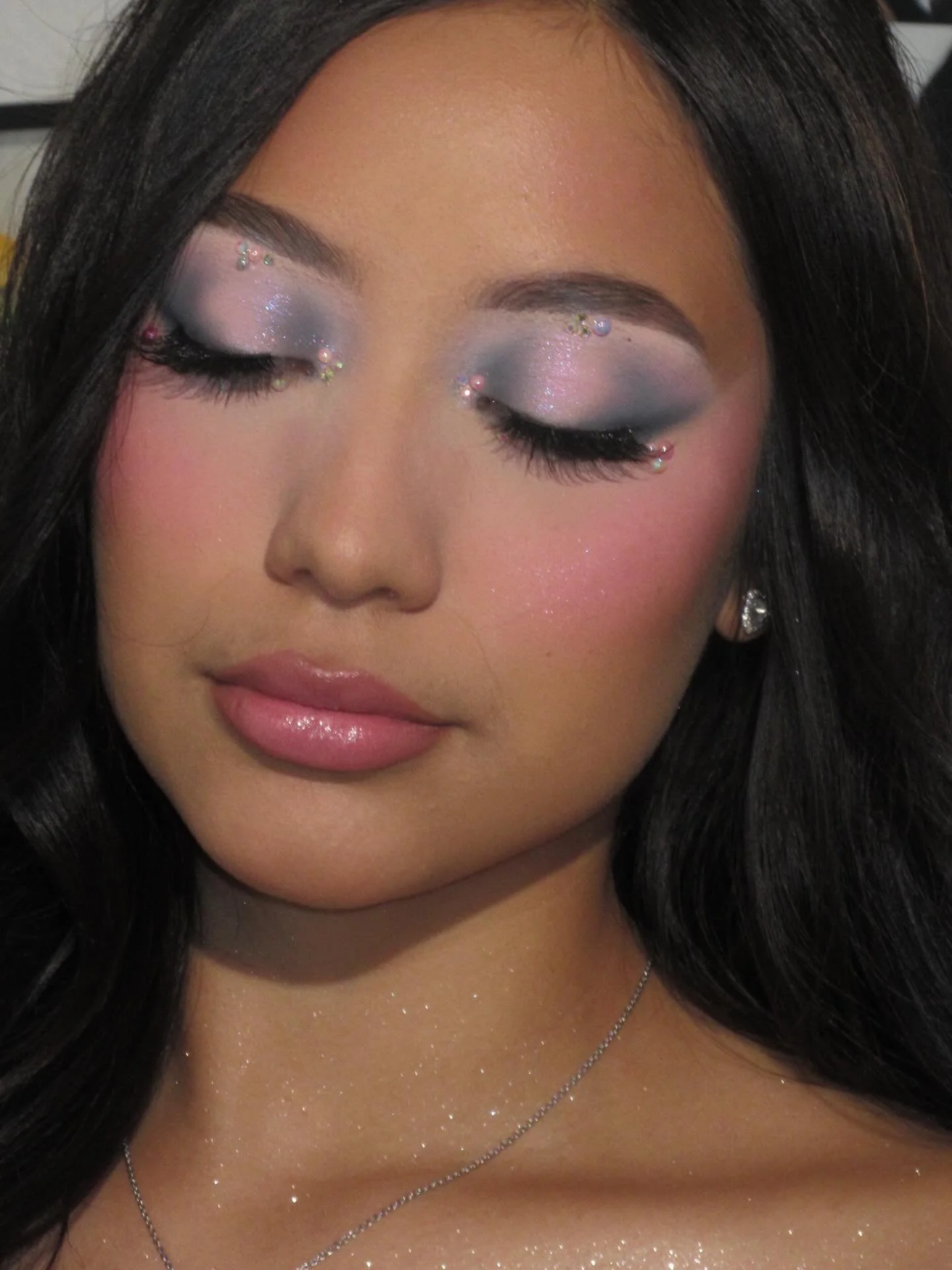 I looooveee a lil euphoria moment ⋆⭒˚.⋆

model @wowkeila 
photographer @cinemasammy 
glam ib @glamxbrit 

products
@plouise_makeup_academy rumor 1 base 
@painted.co artistry canvas palette 
@getstonned gems 
@blendbunnycosmetics x @meicrosoft efflore