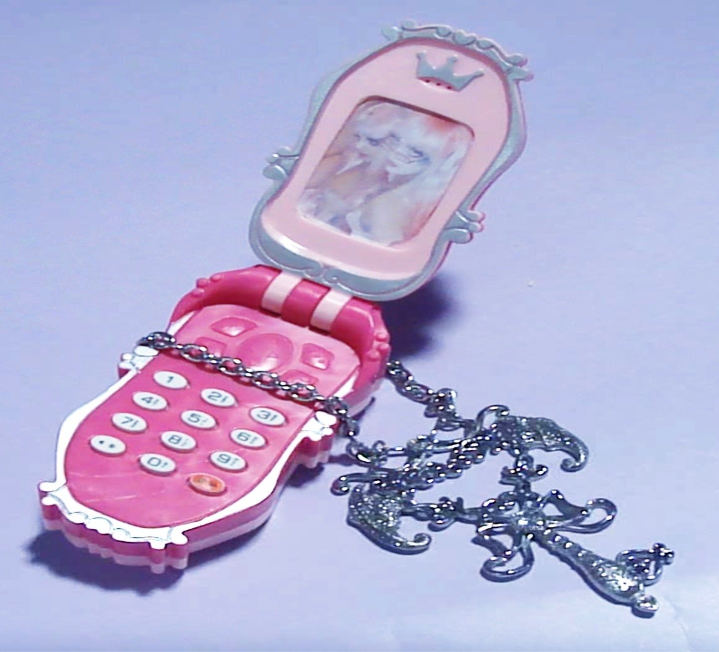 Enchantress key necklace - available now online (low stock, restock in a month or so) 
 ⟡
&hearts;︎
Image 1 + prop styling by @petralavin