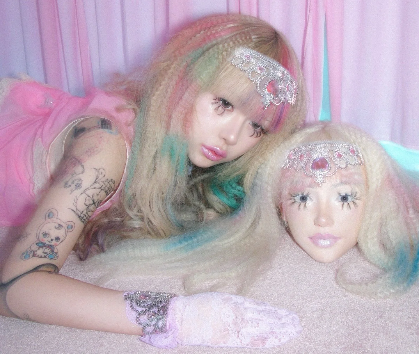 Iyu in the princess cuff 💘
Photography: @creepykelli 
Production : @parttimechloe
Makeup: @alexv3nus 
Hair: @andeeeeeeek 
Model: @iyu.yiyu 
CD and Styling: @eventyrverden @partimechloe